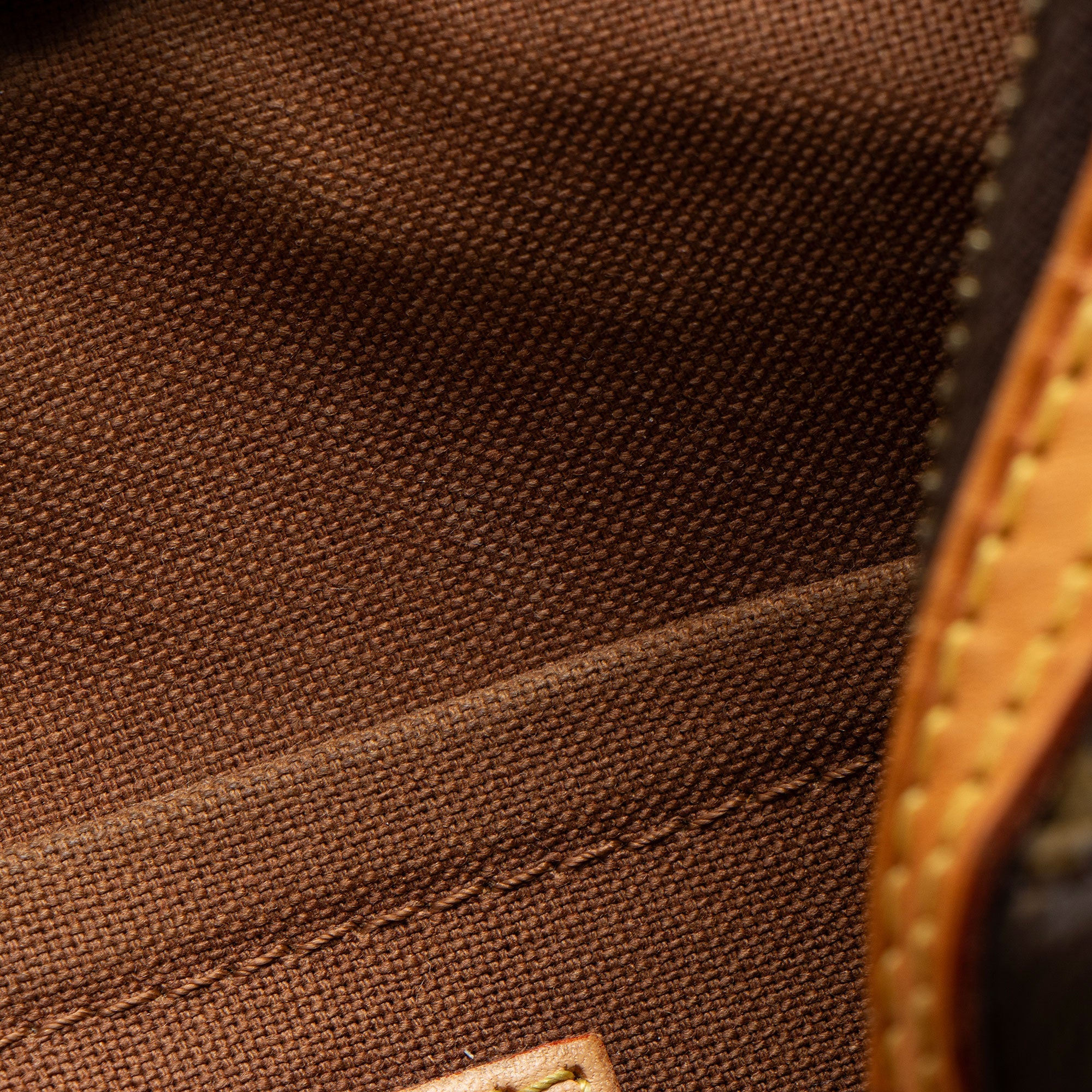 Louis Vuitton Monogram Canvas Thames GM Shoulder Bag