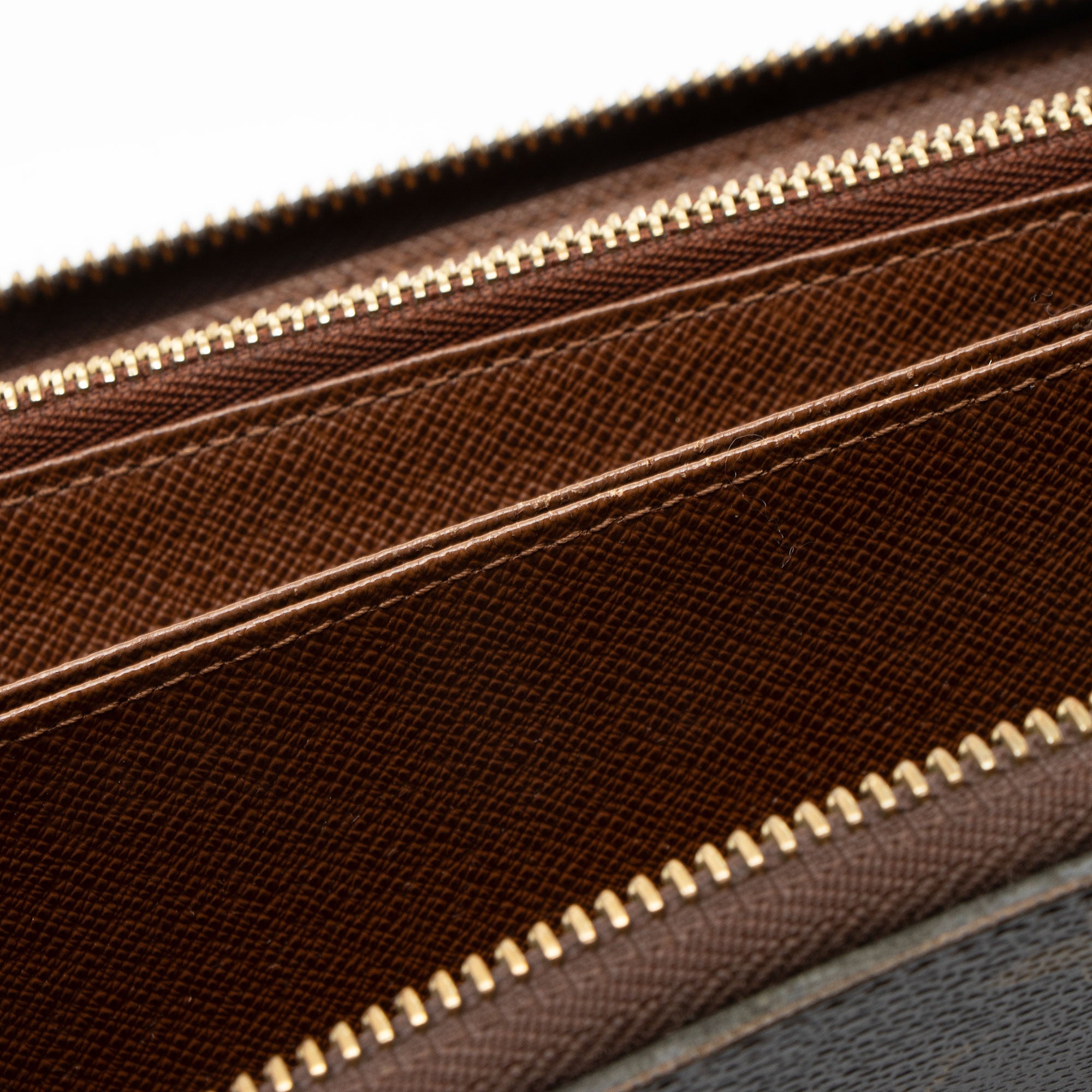 Louis Vuitton Monogram Canvas Zippy Wallet