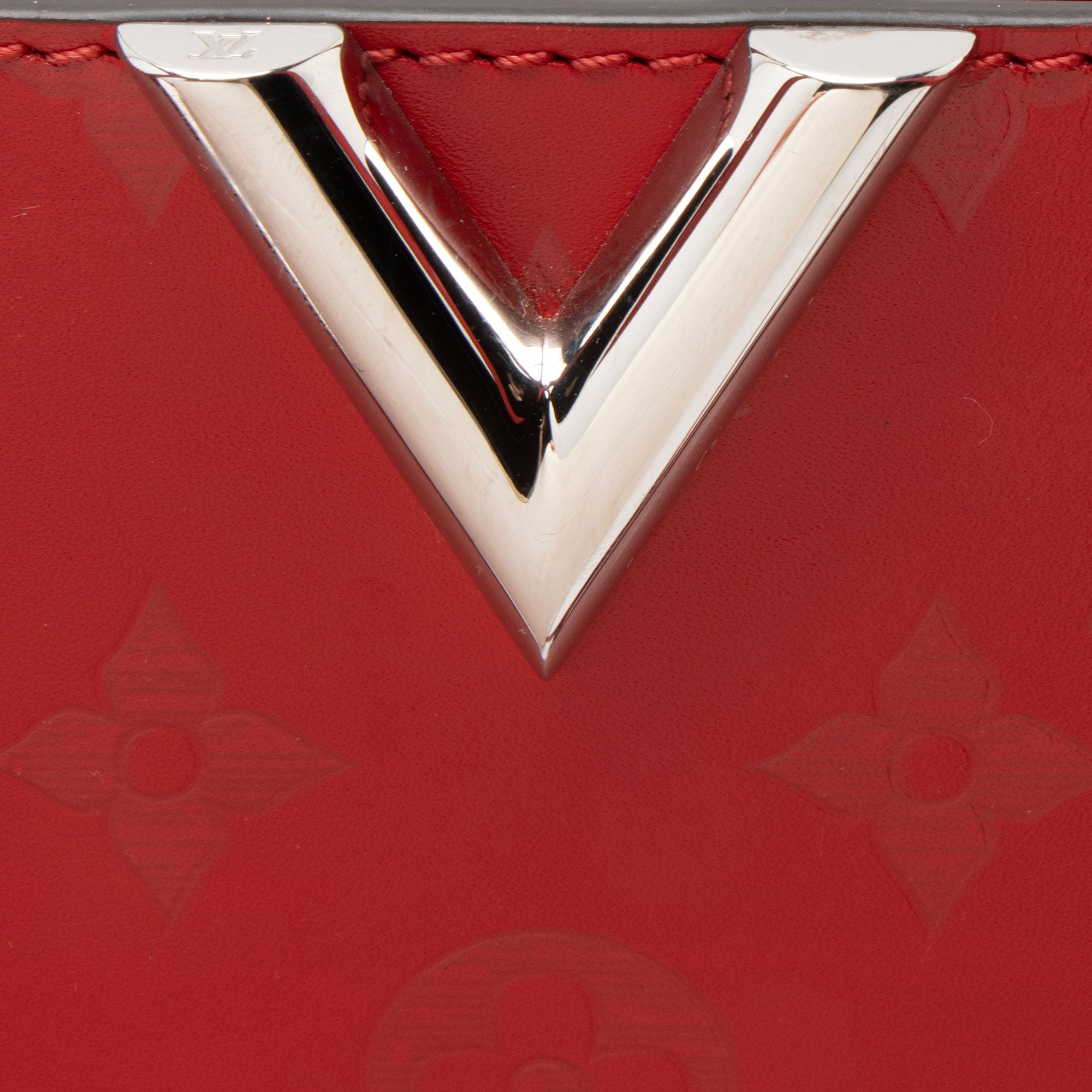 Louis Vuitton Monogram Cuir Plume Very MM Tote