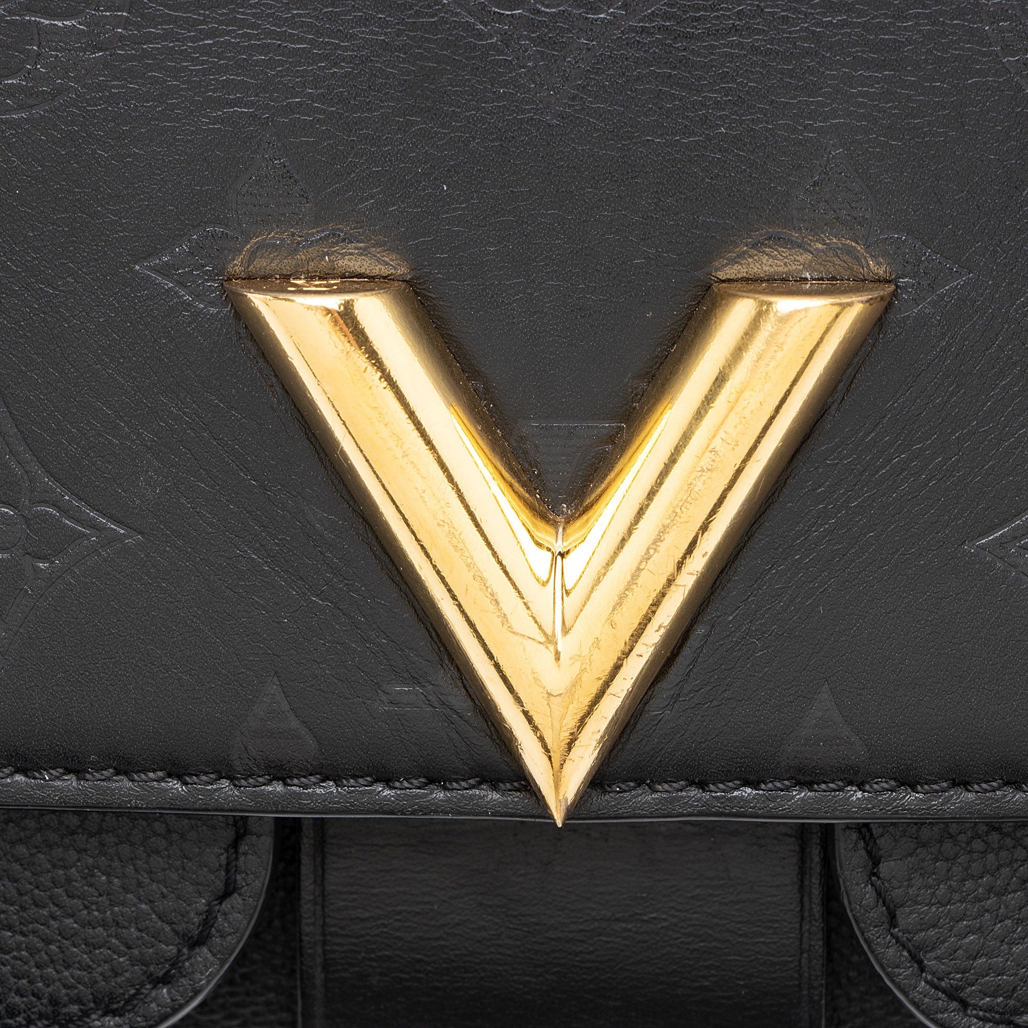 Louis Vuitton Monogram Cuir Very Chain Bag