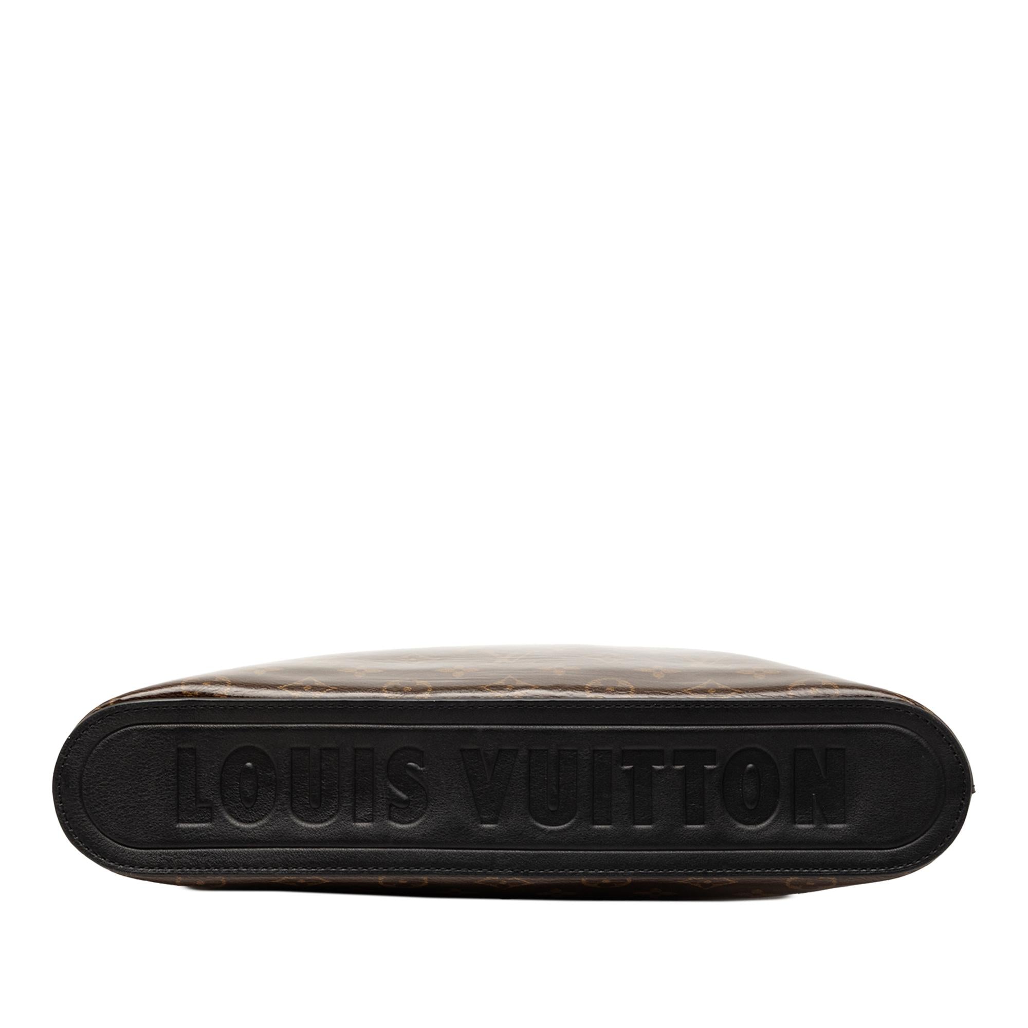 Louis Vuitton Monogram Glaze Pochette Cosmos