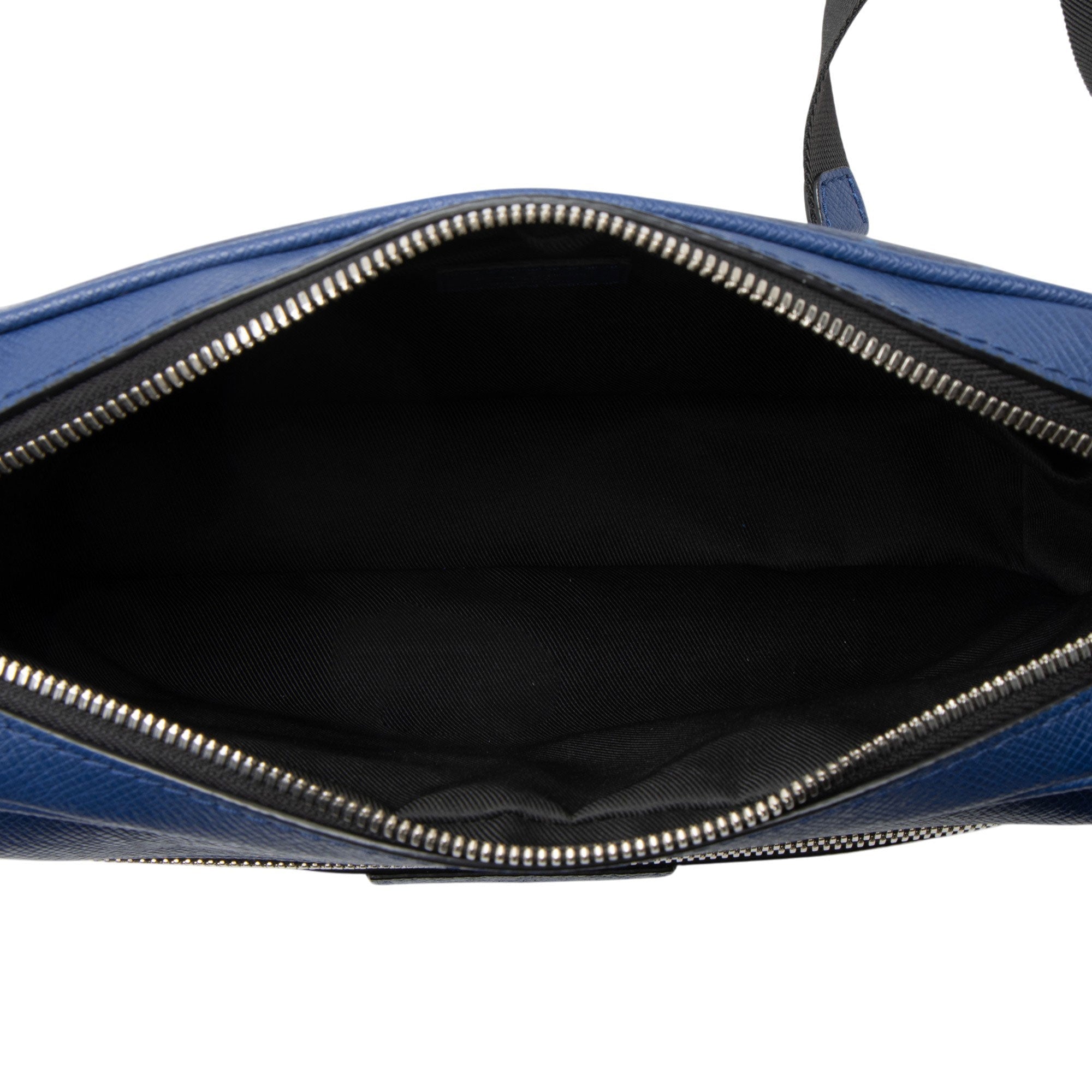 Louis Vuitton Monogram Taiga Leather Outdoor Messenger
