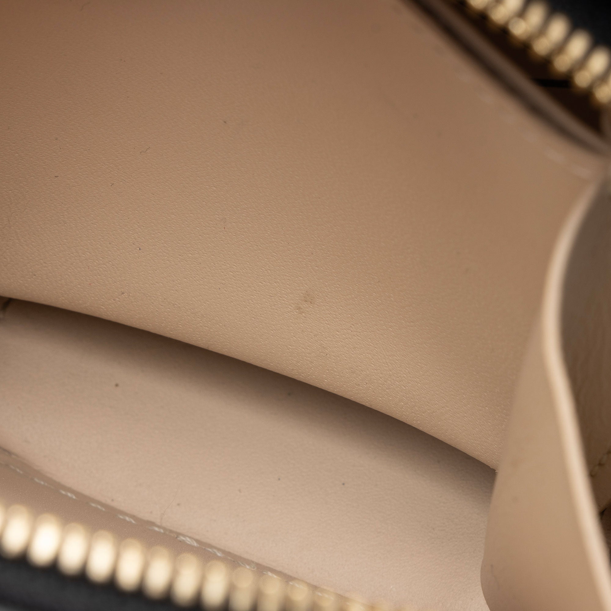 Louis Vuitton Monogram Vernis Boite Chapeau Mini Shoulder Bag