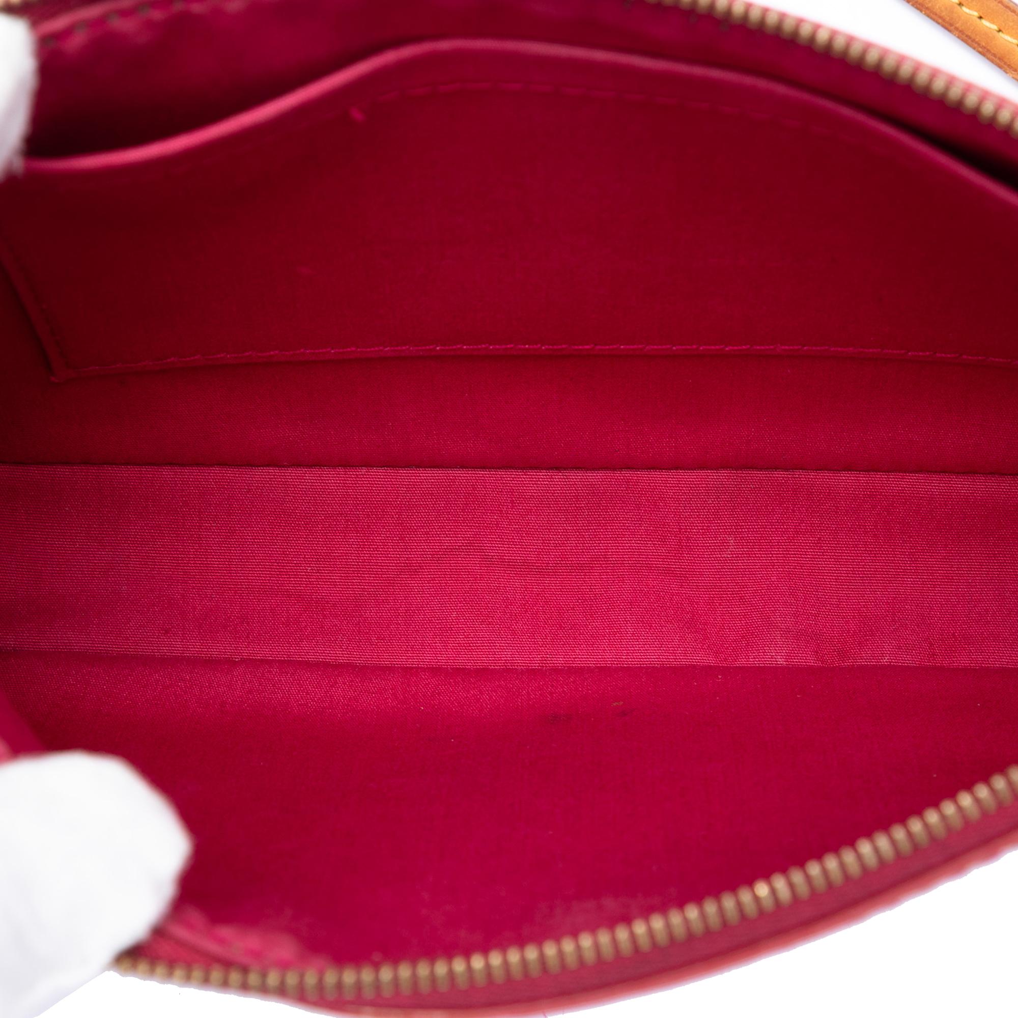 Louis Vuitton Monogram Vernis Pochette Accessoires