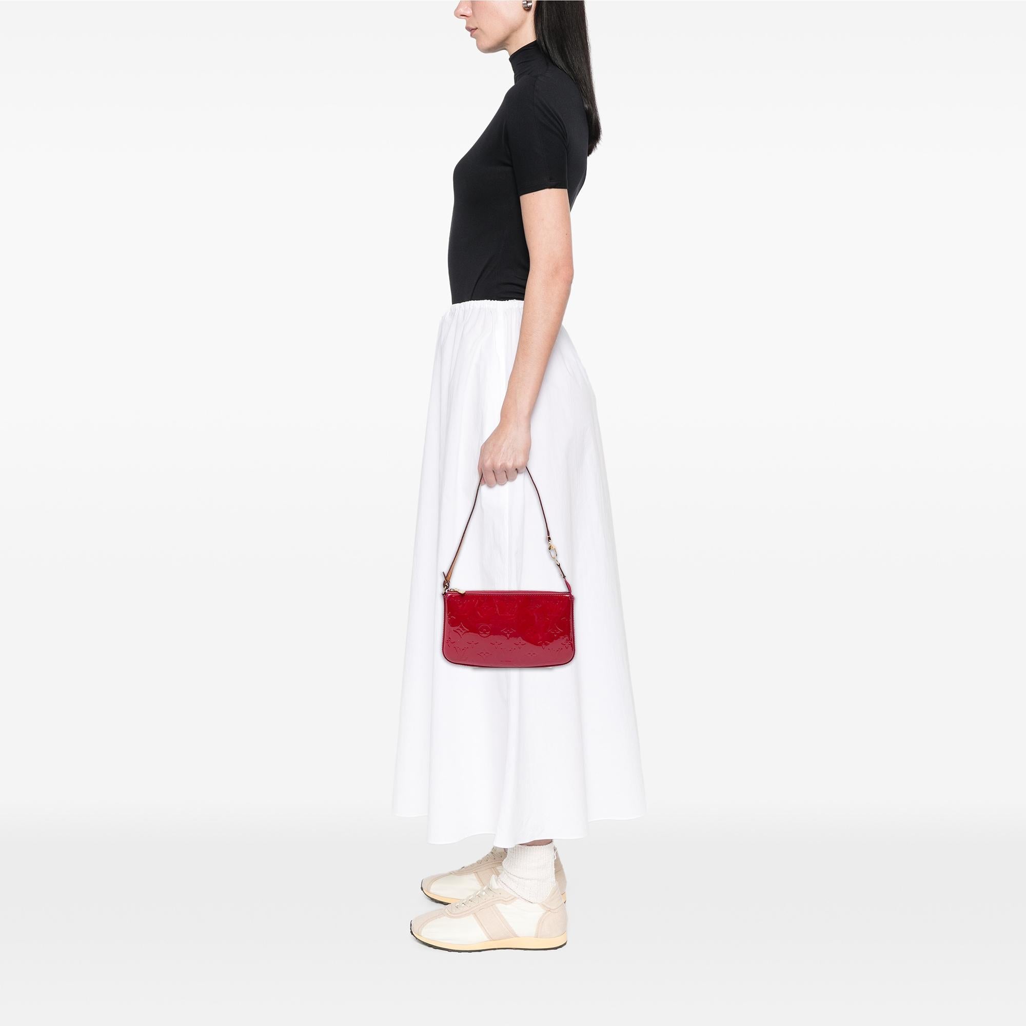 Louis Vuitton Monogram Vernis Pochette Accessoires