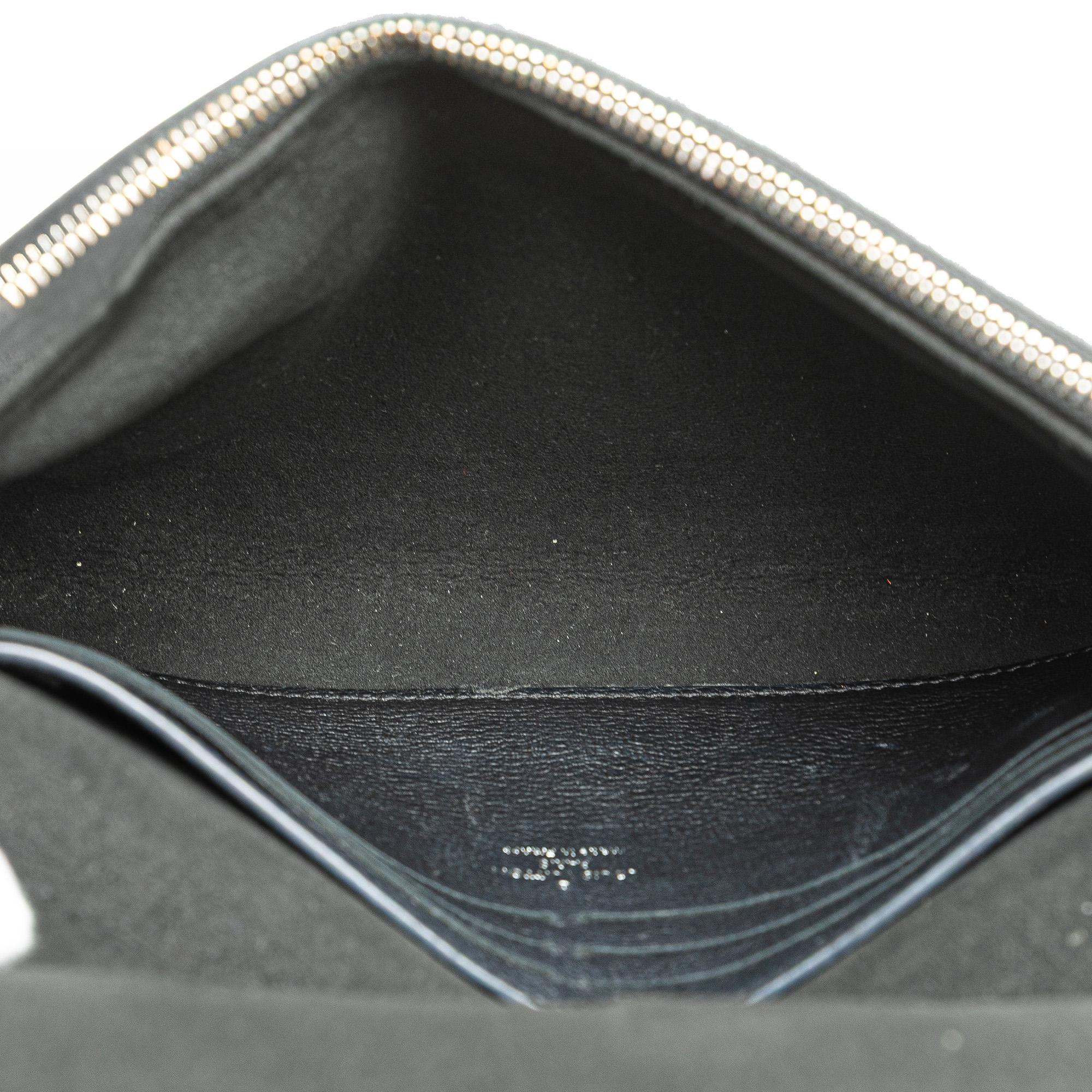 Louis Vuitton MyLockMe Chain Pochette
