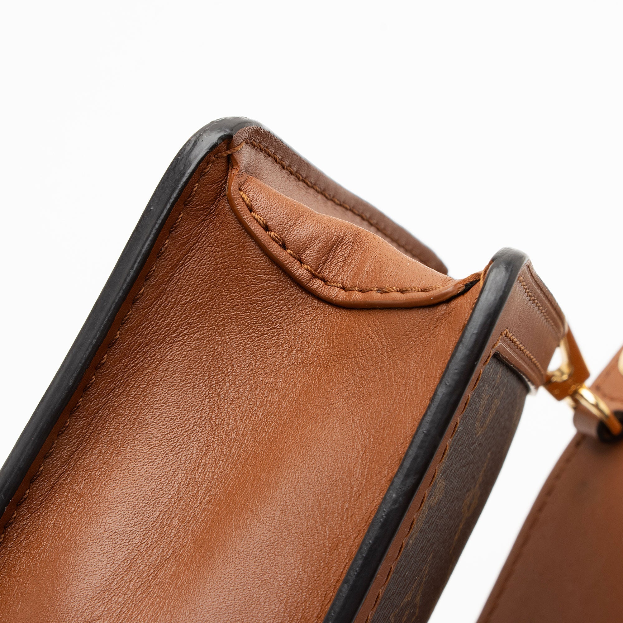 Louis Vuitton Reverse Monogram Dauphine Belt Bag