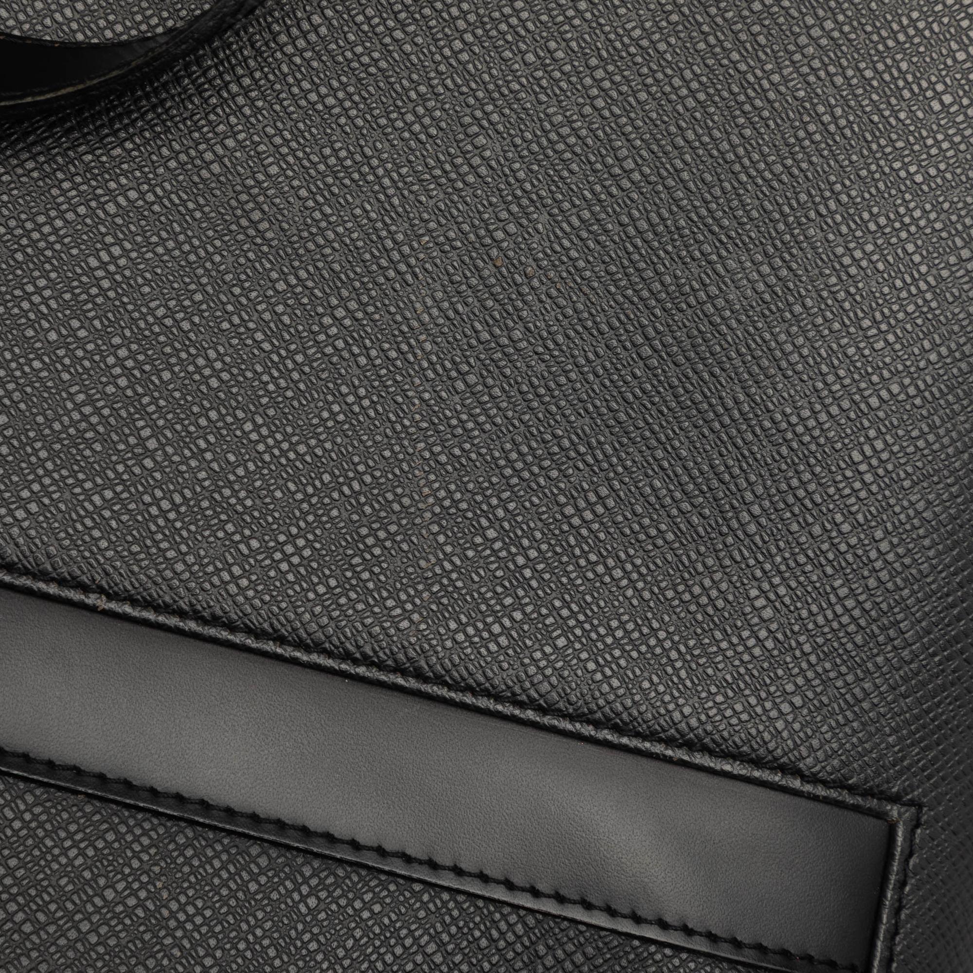 Louis Vuitton Taiga Kasbek PM