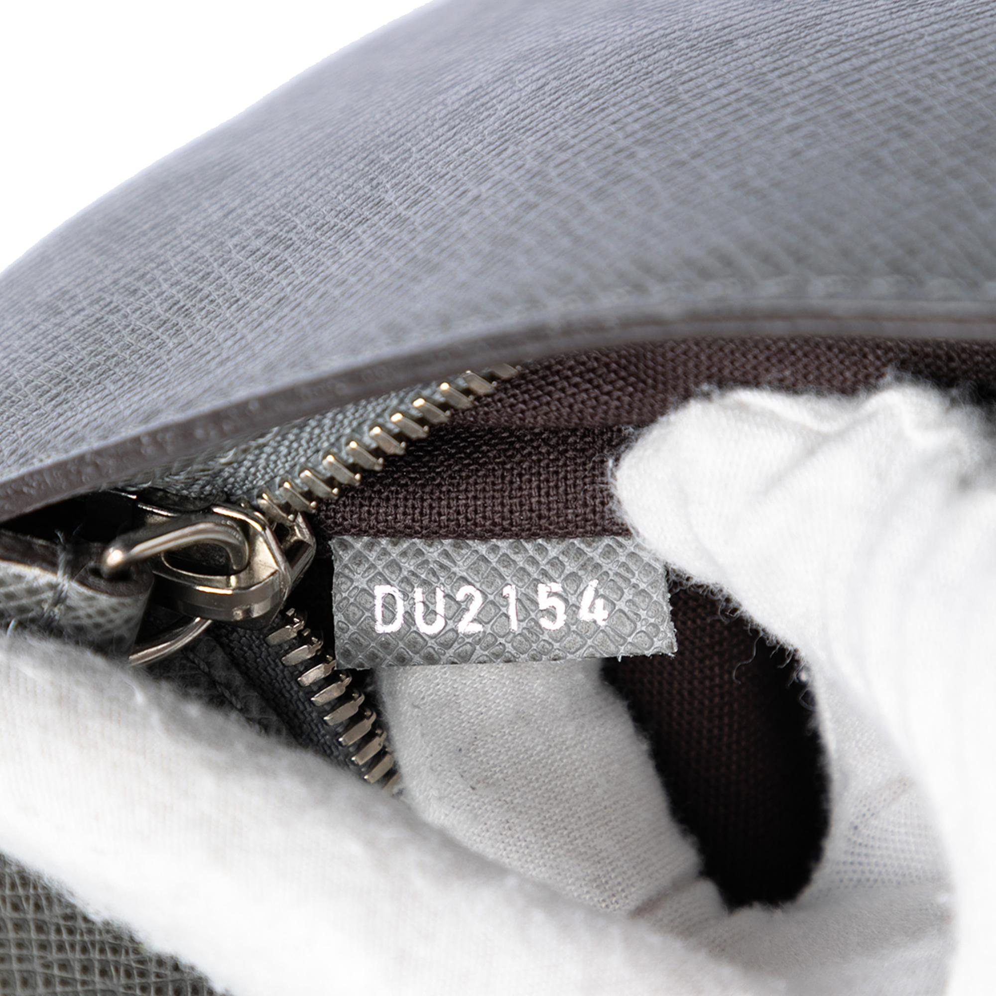 Louis Vuitton Taiga Porte Documents Business MM