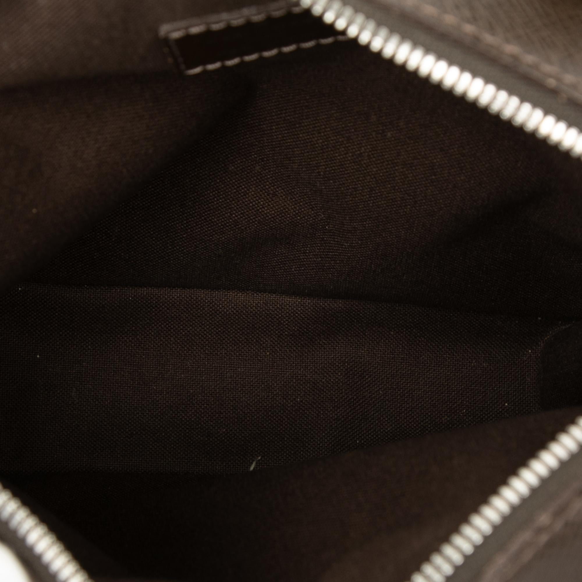 Louis Vuitton Taiga Sayan