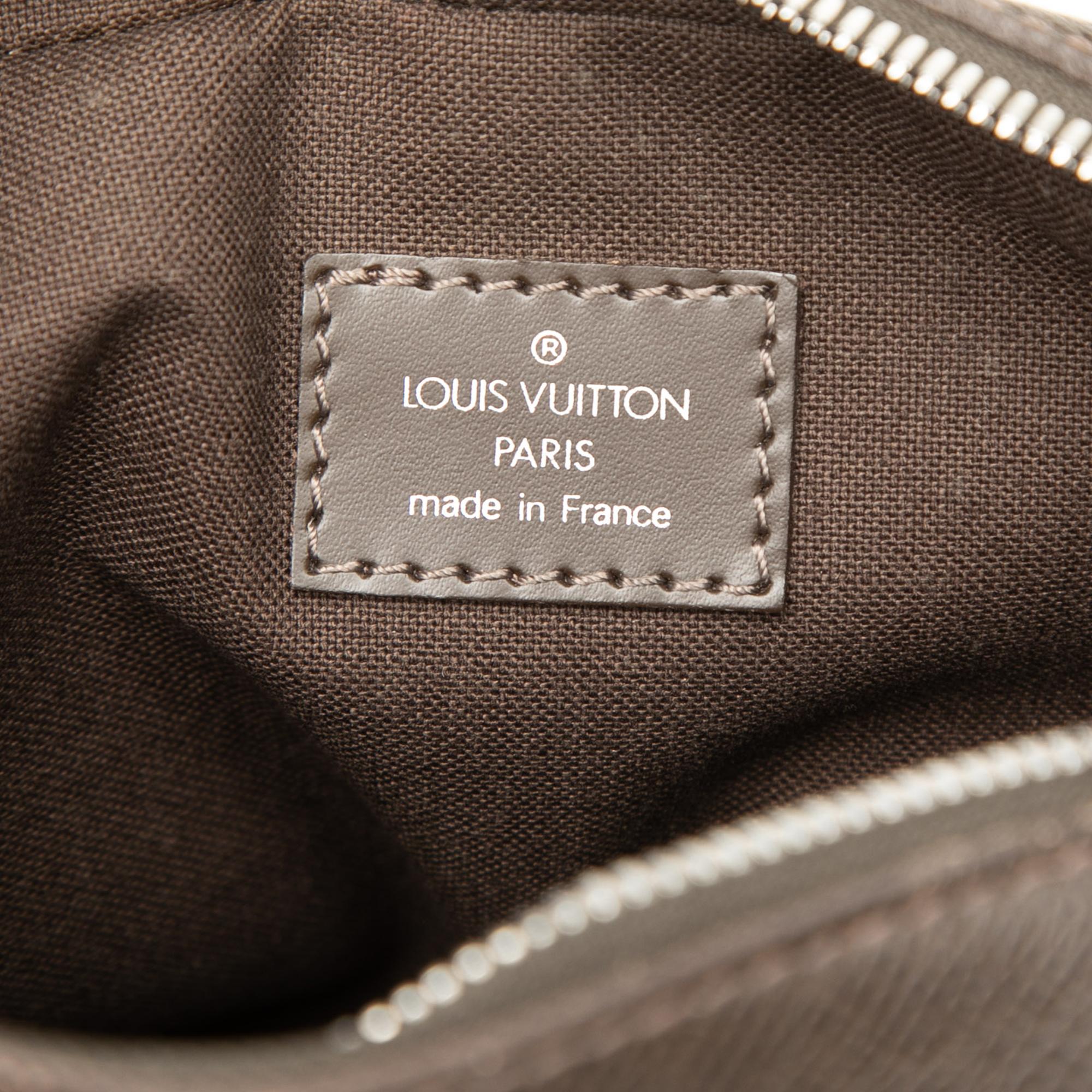 Louis Vuitton Taiga Sayan