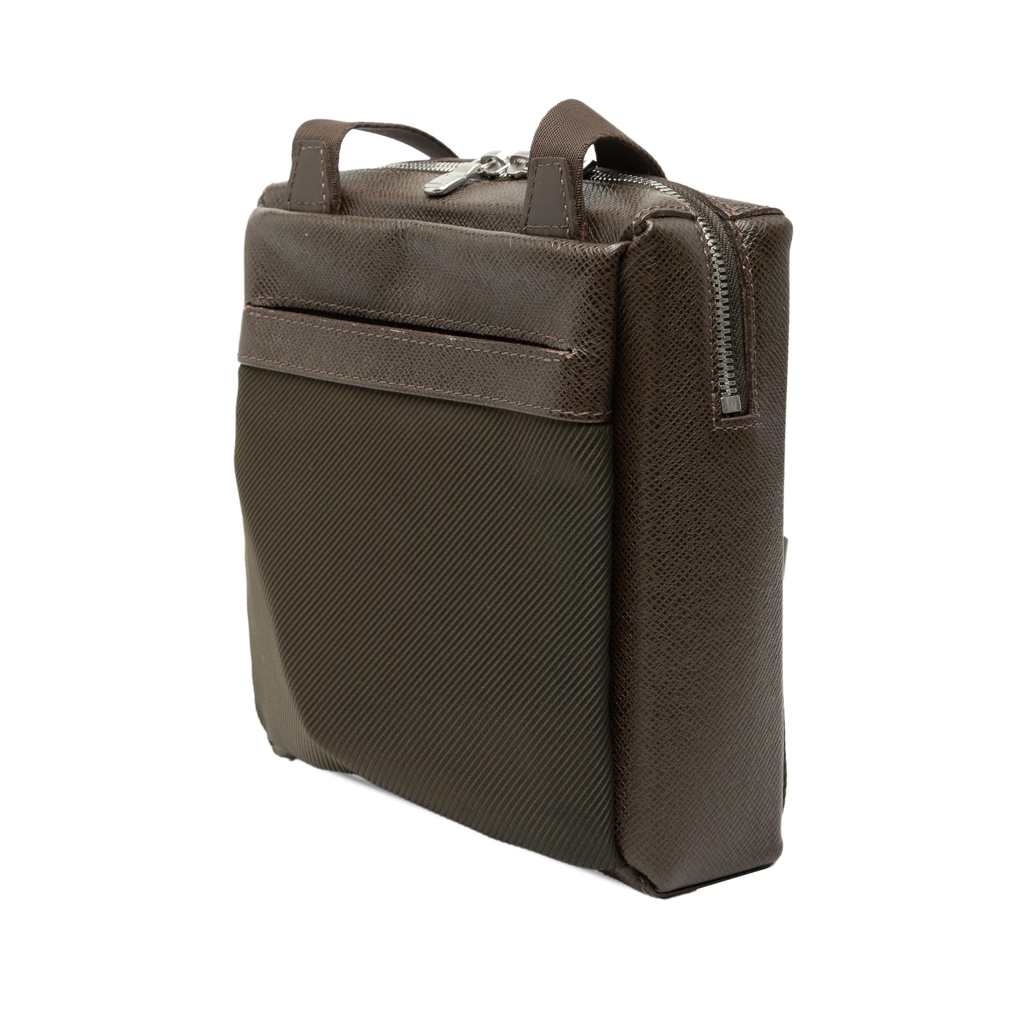 Louis Vuitton Taiga Sayan