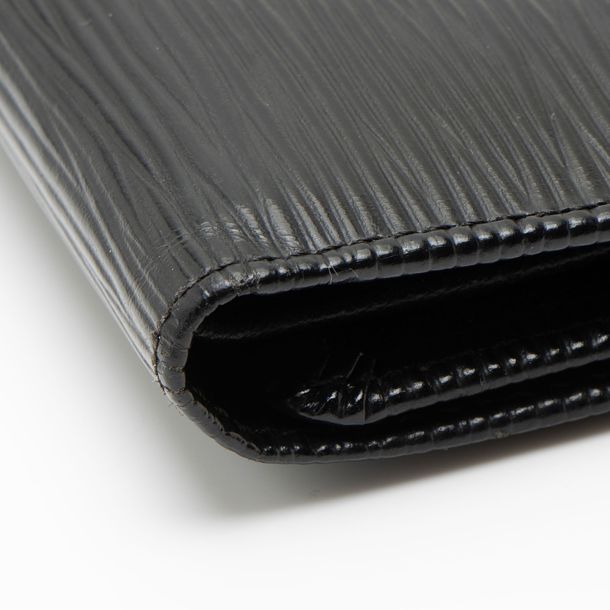 Louis Vuitton Vintage Epi Leather Porte Tresor International Wallet