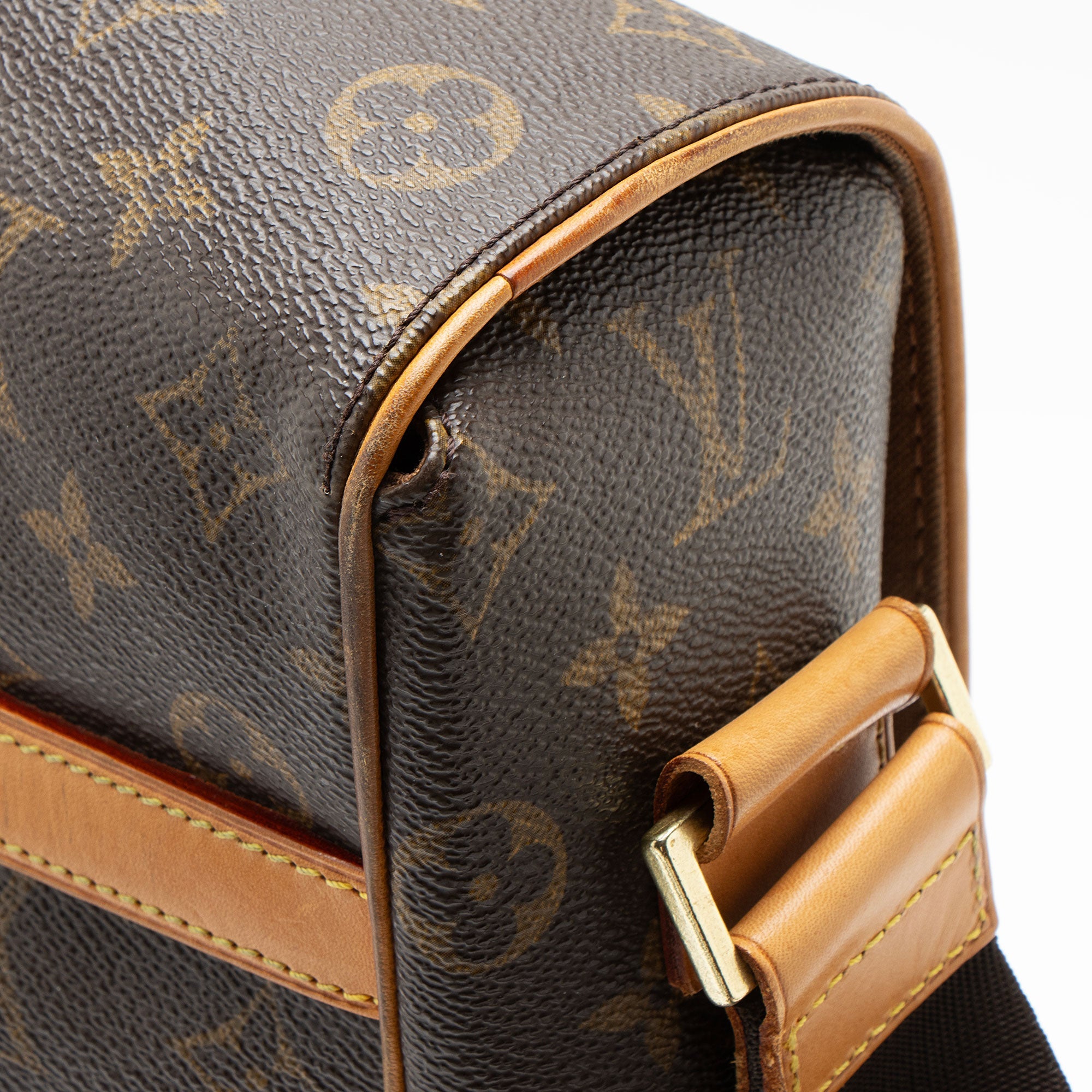 Louis Vuitton Vintage Monogram Canvas Abbesses Messenger