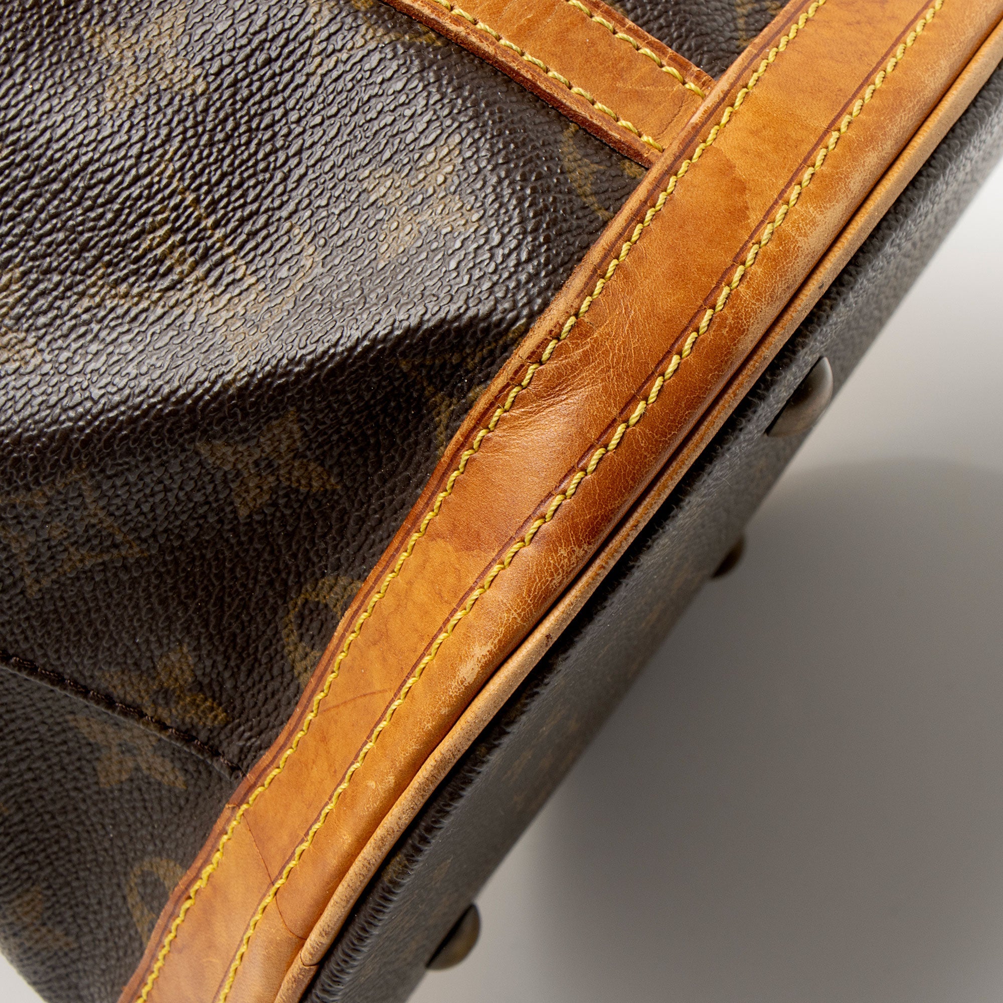 Louis Vuitton Vintage Monogram Canvas Bucket GM Tote