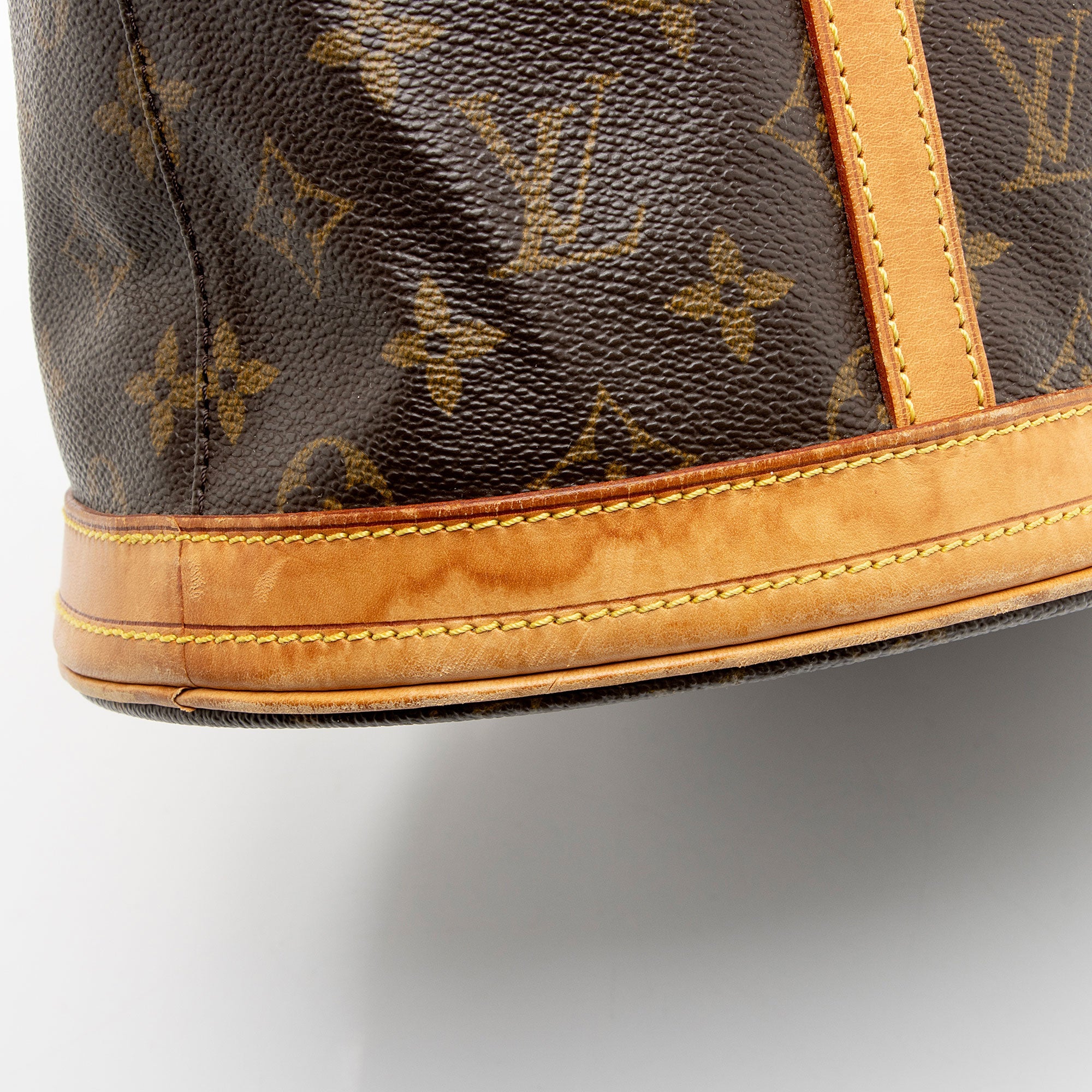 Louis Vuitton Vintage Monogram Canvas Bucket GM Tote