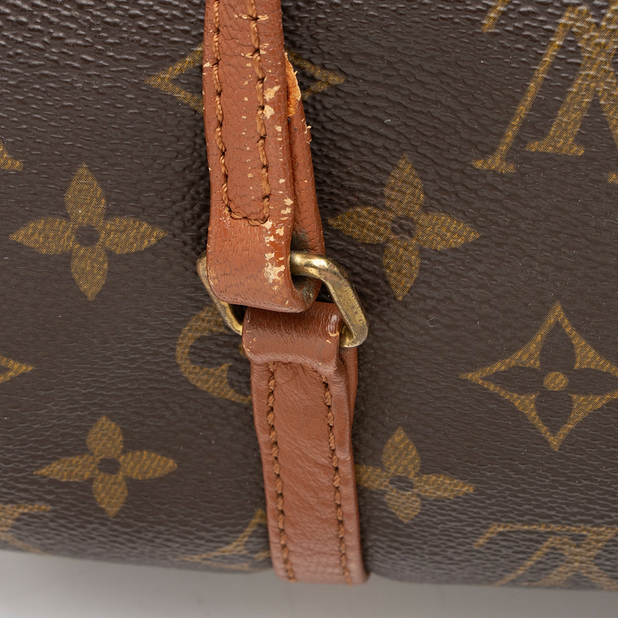 Louis Vuitton Vintage Monogram Canvas Papillon 26 Satchel