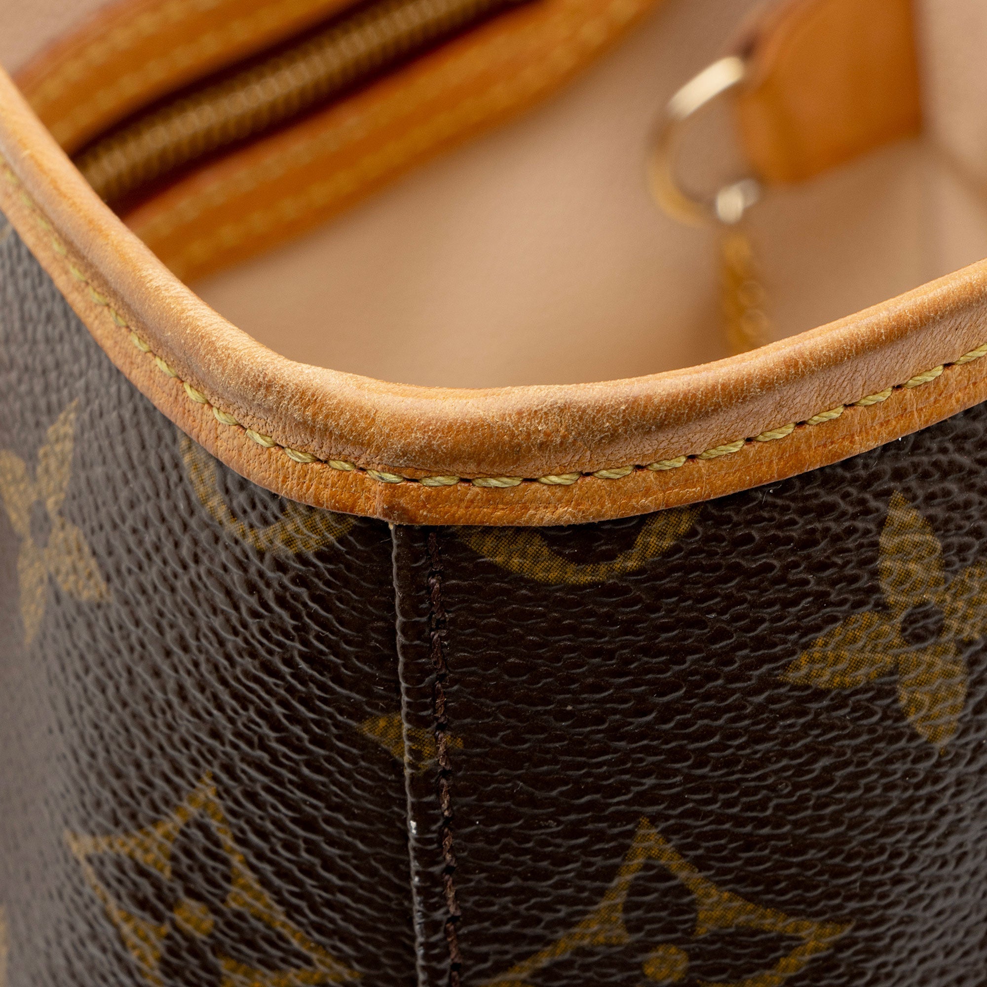 Louis Vuitton Vintage Monogram Canvas Petit Bucket Tote