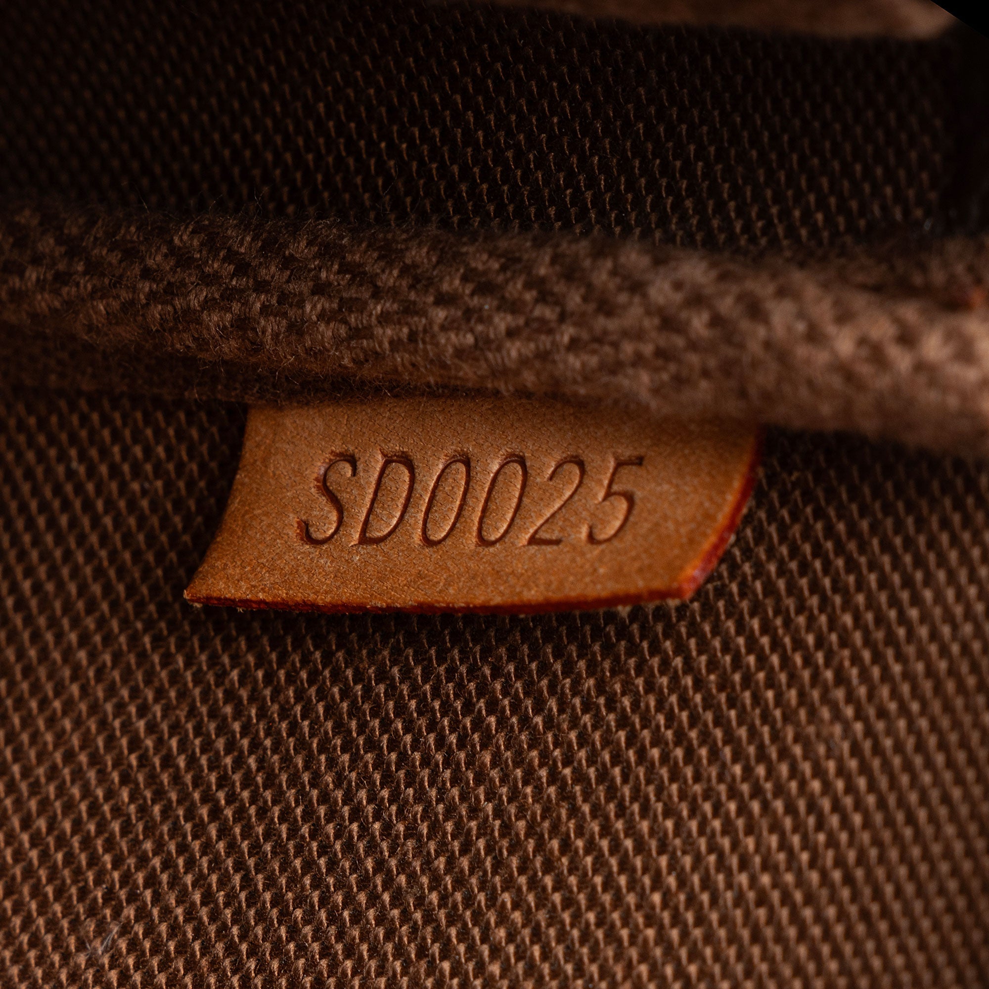 Louis Vuitton Vintage Monogram Canvas Pochette Accessoires