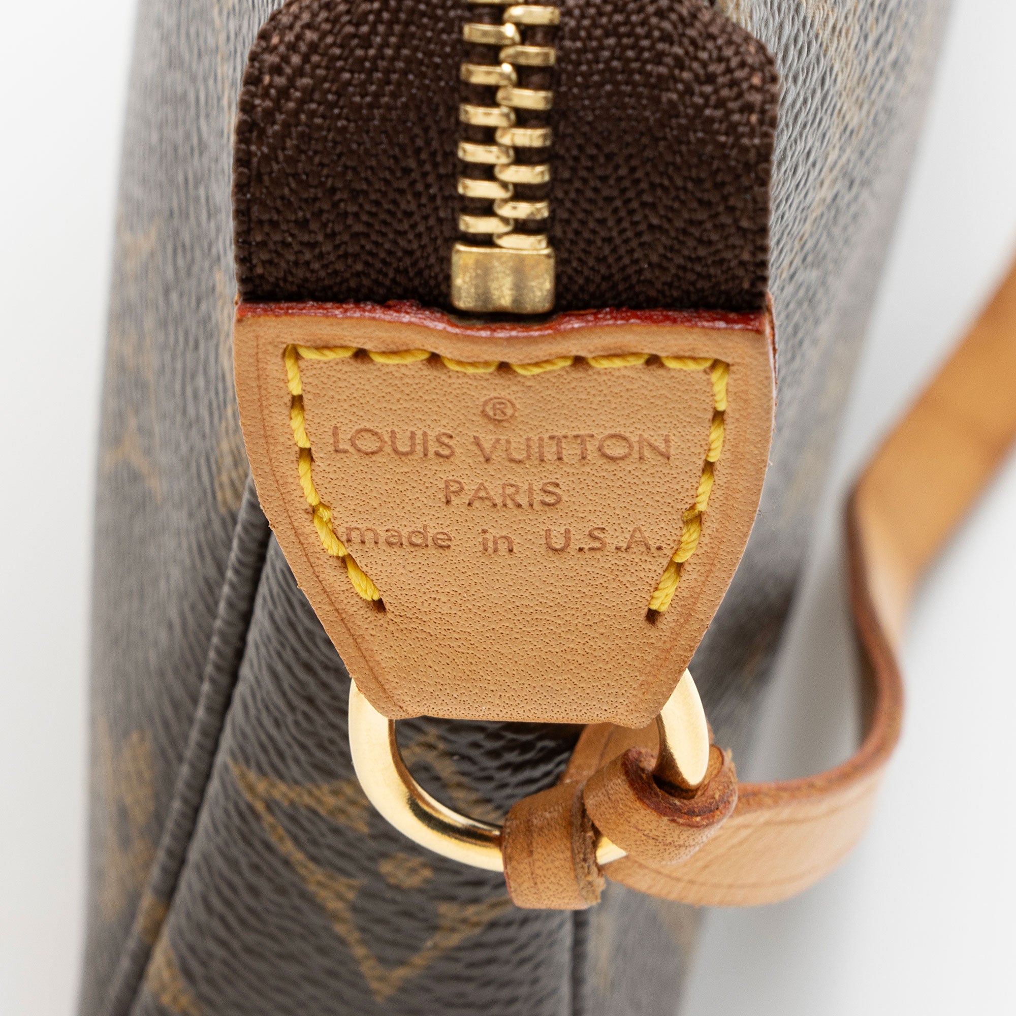 Louis Vuitton Vintage Monogram Canvas Pochette Accessoires