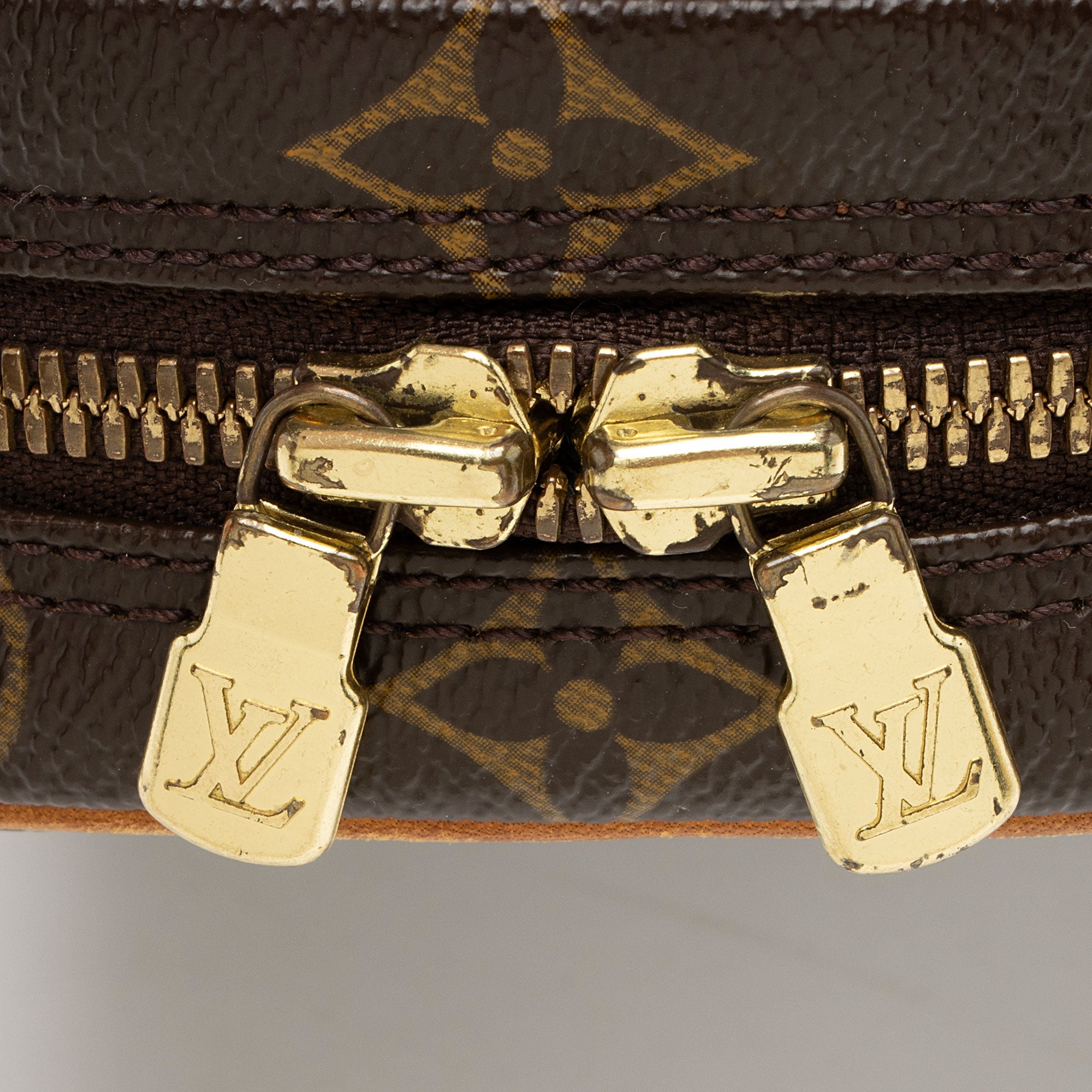 Louis Vuitton Vintage Monogram Canvas Pochette Gange Sling Bag