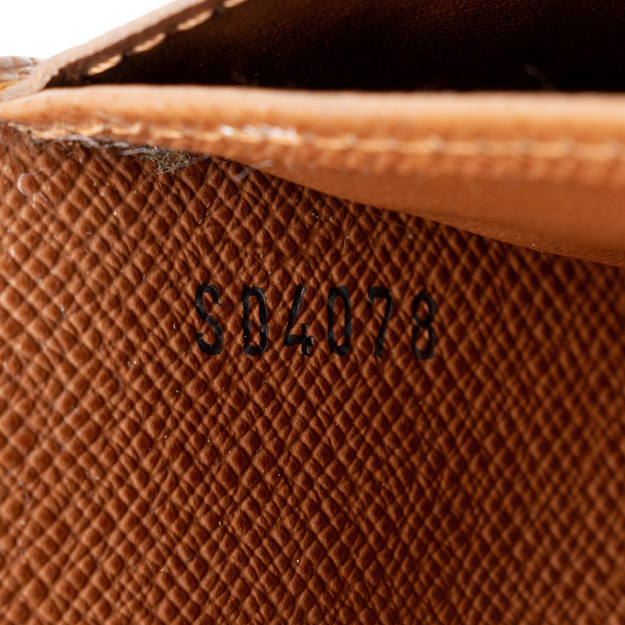 Louis Vuitton Vintage Monogram Canvas Sarah Wallet