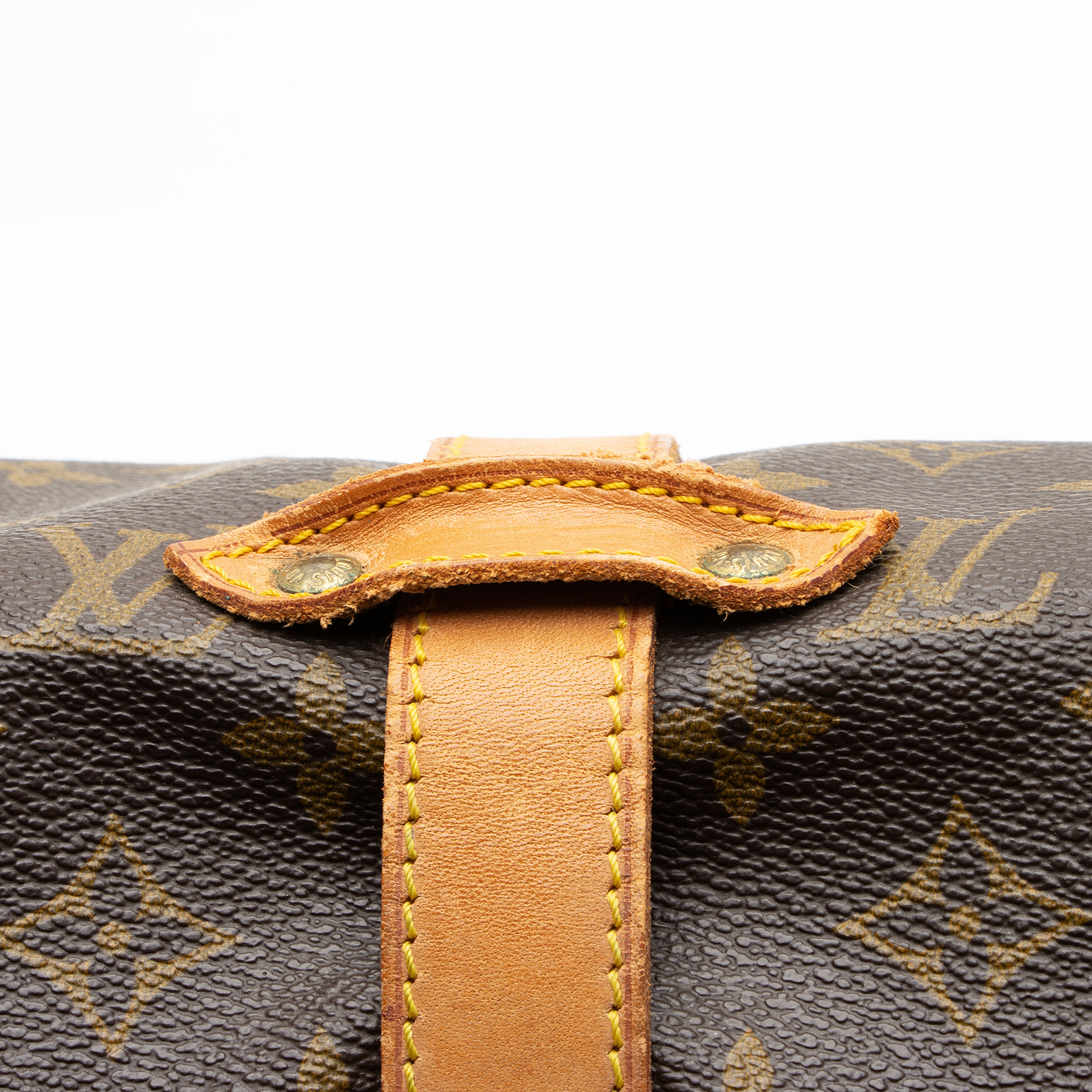 Louis Vuitton Vintage Monogram Canvas Saumur 35 Messenger