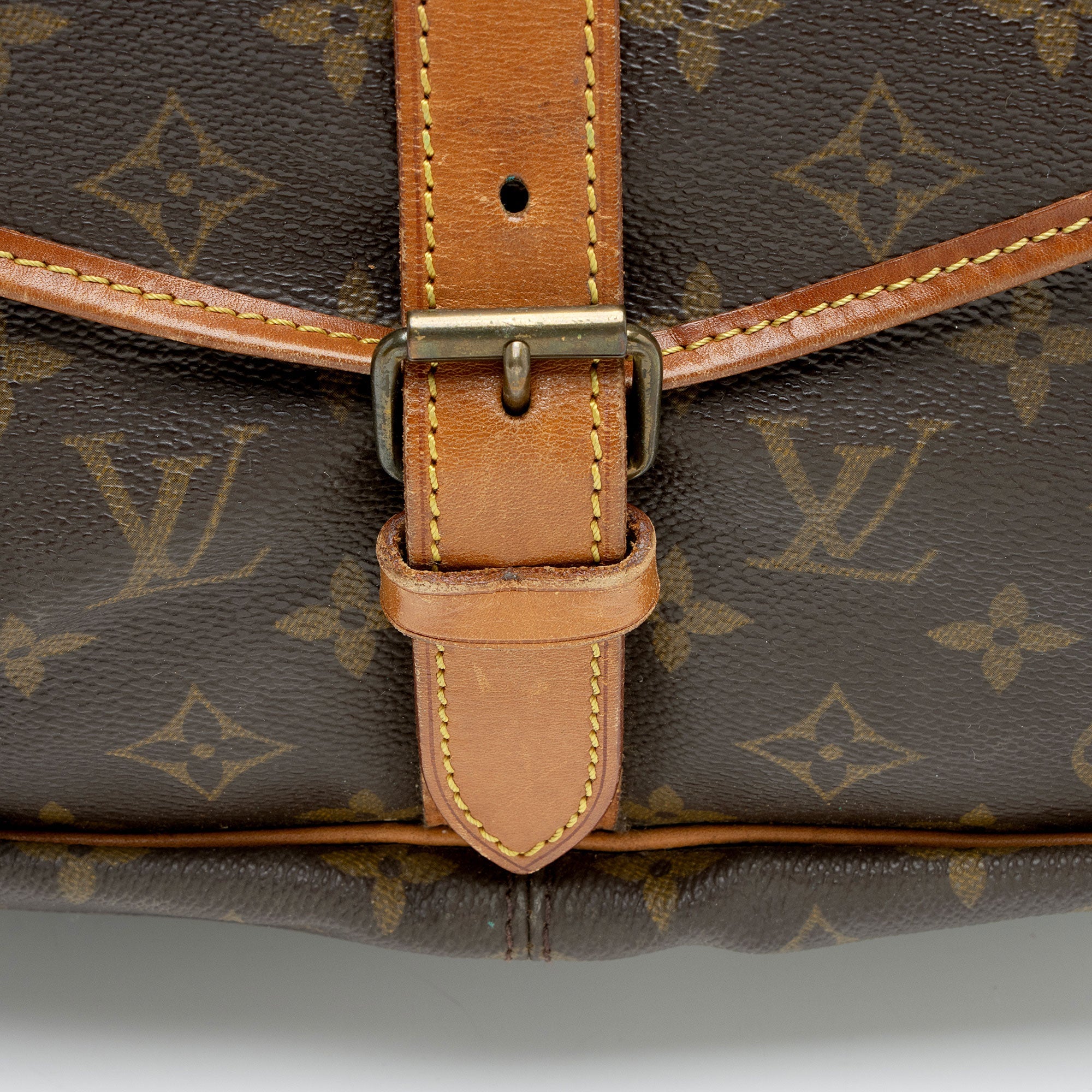 Louis Vuitton Vintage Monogram Canvas Saumur 35 Messenger
