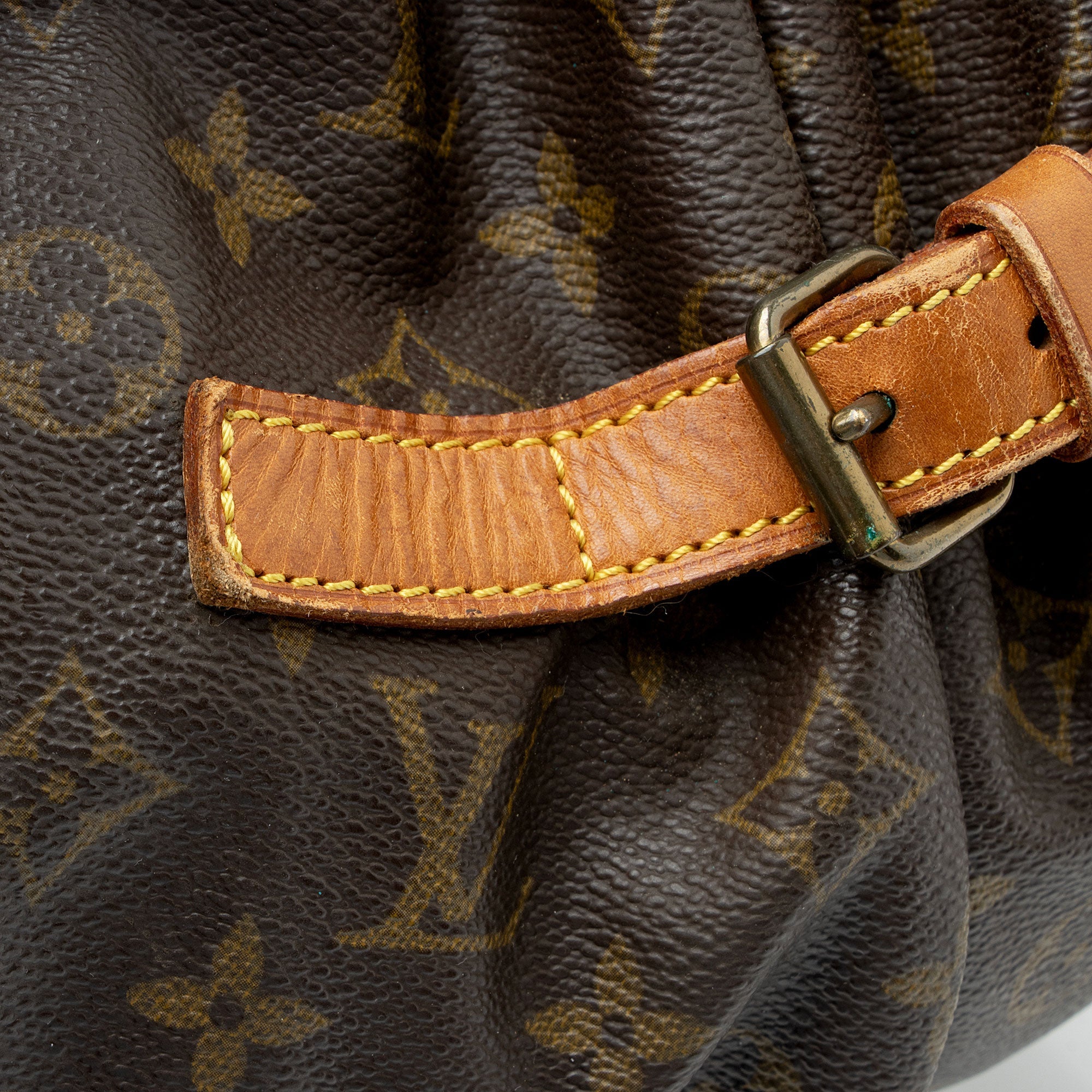 Louis Vuitton Vintage Monogram Canvas Saumur 35 Messenger