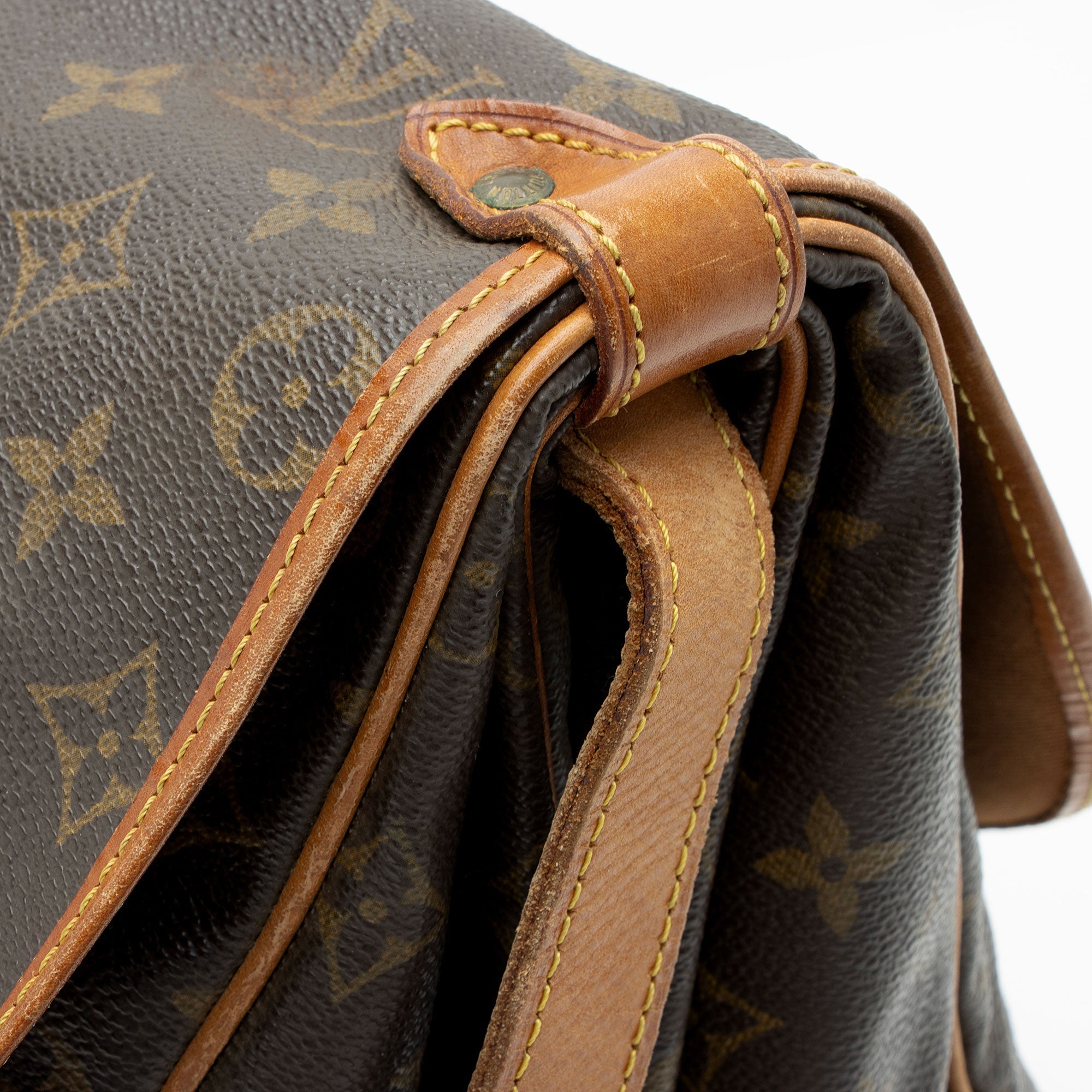 Louis Vuitton Vintage Monogram Canvas Saumur 35 Messenger