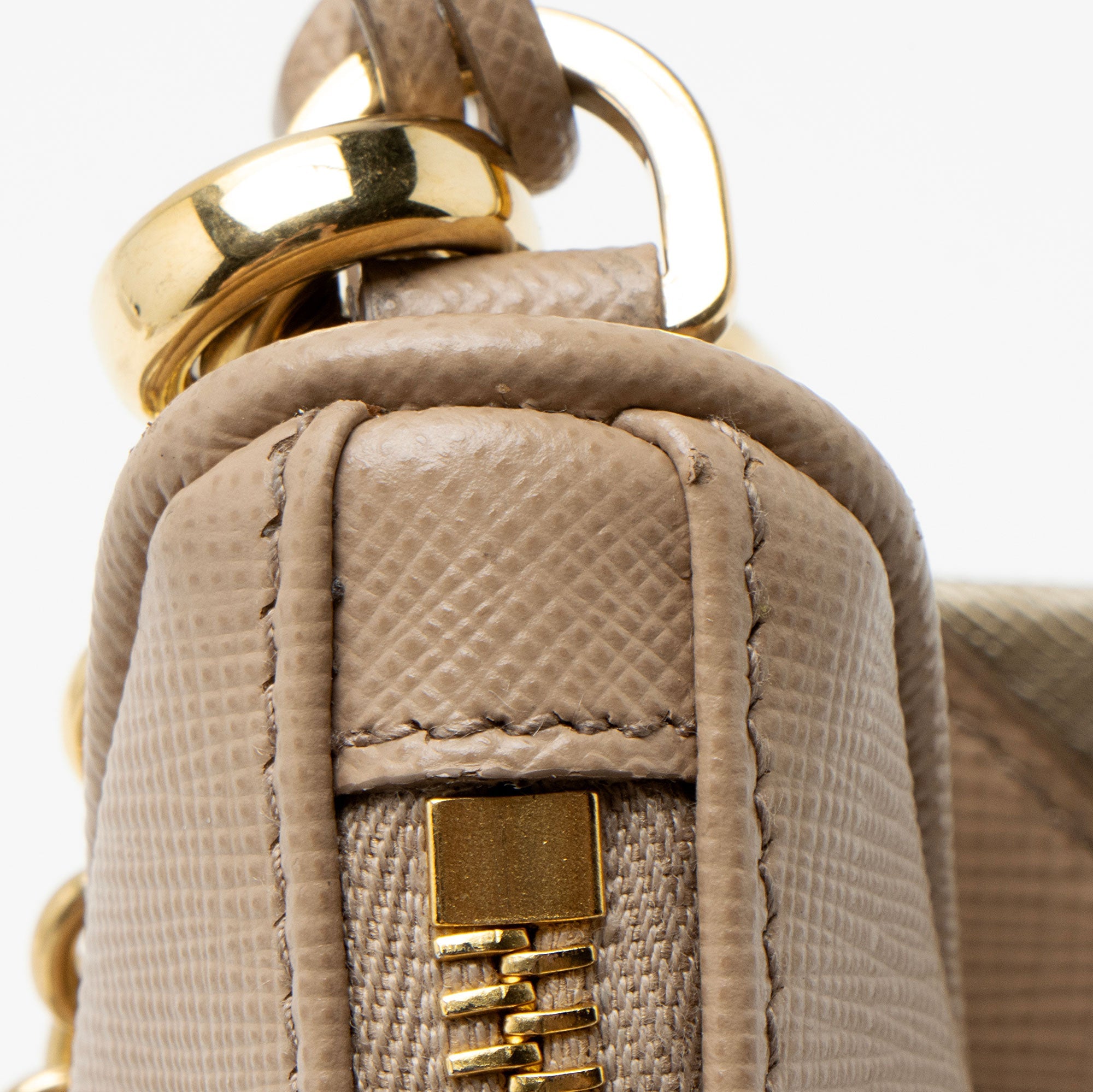 Prada Saffiano Re-Edition 2005 Crossbody