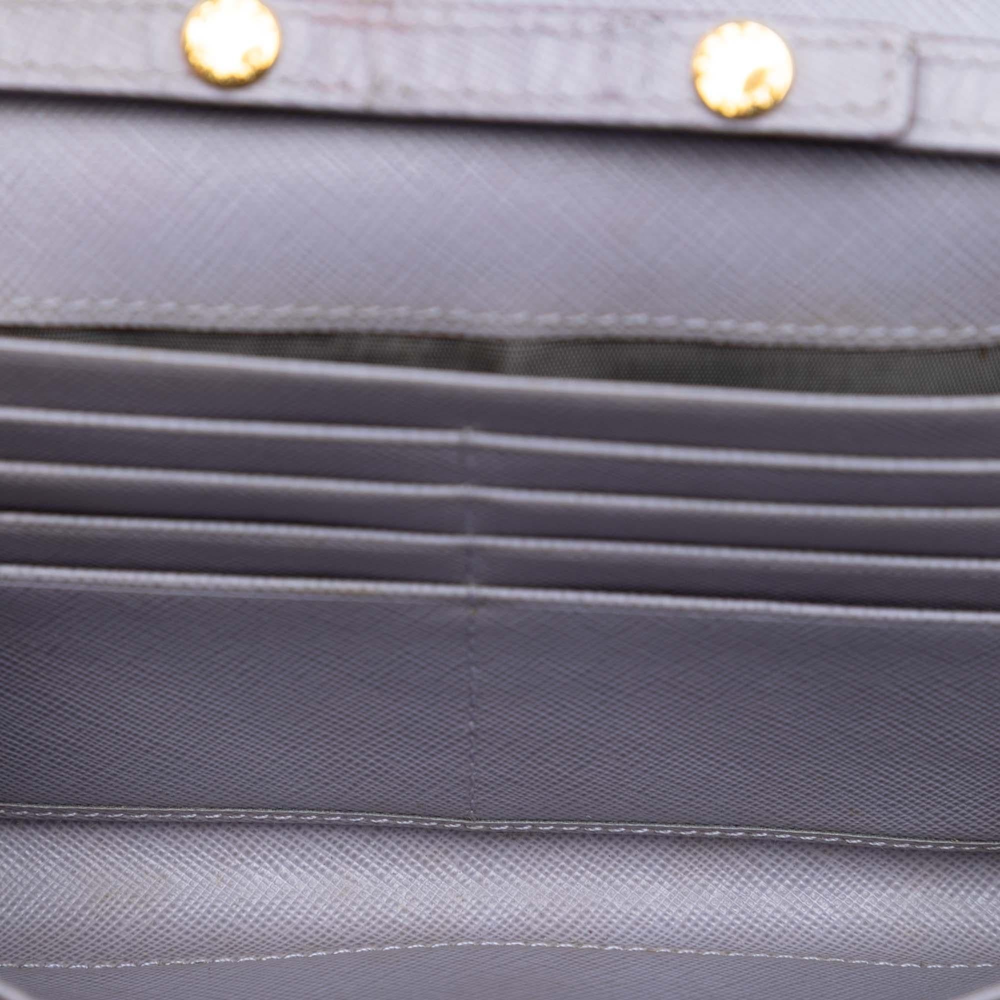 Prada Saffiano Lux Wallet On Chain