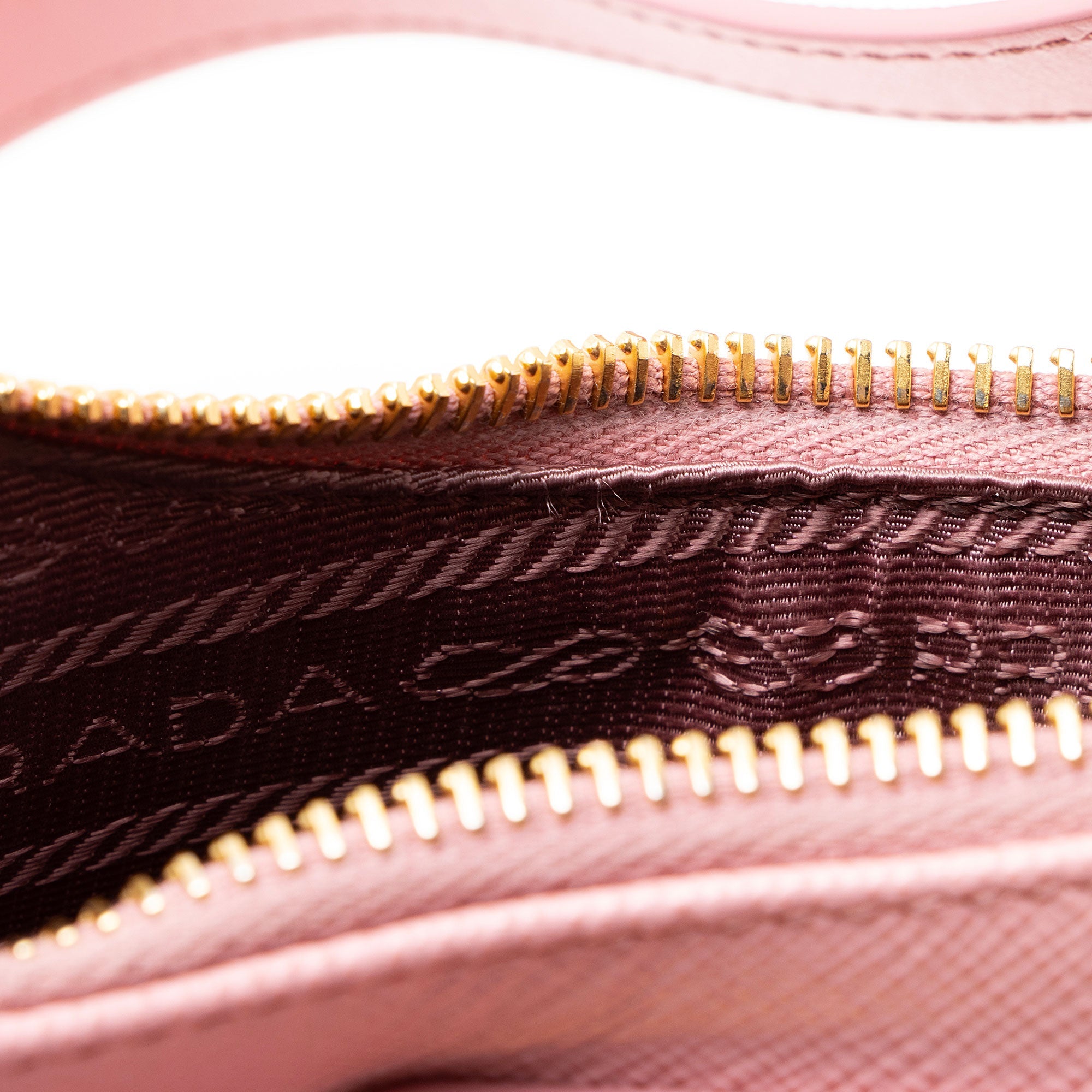 Prada Saffiano Re-Edition 2000 Mini Hobo
