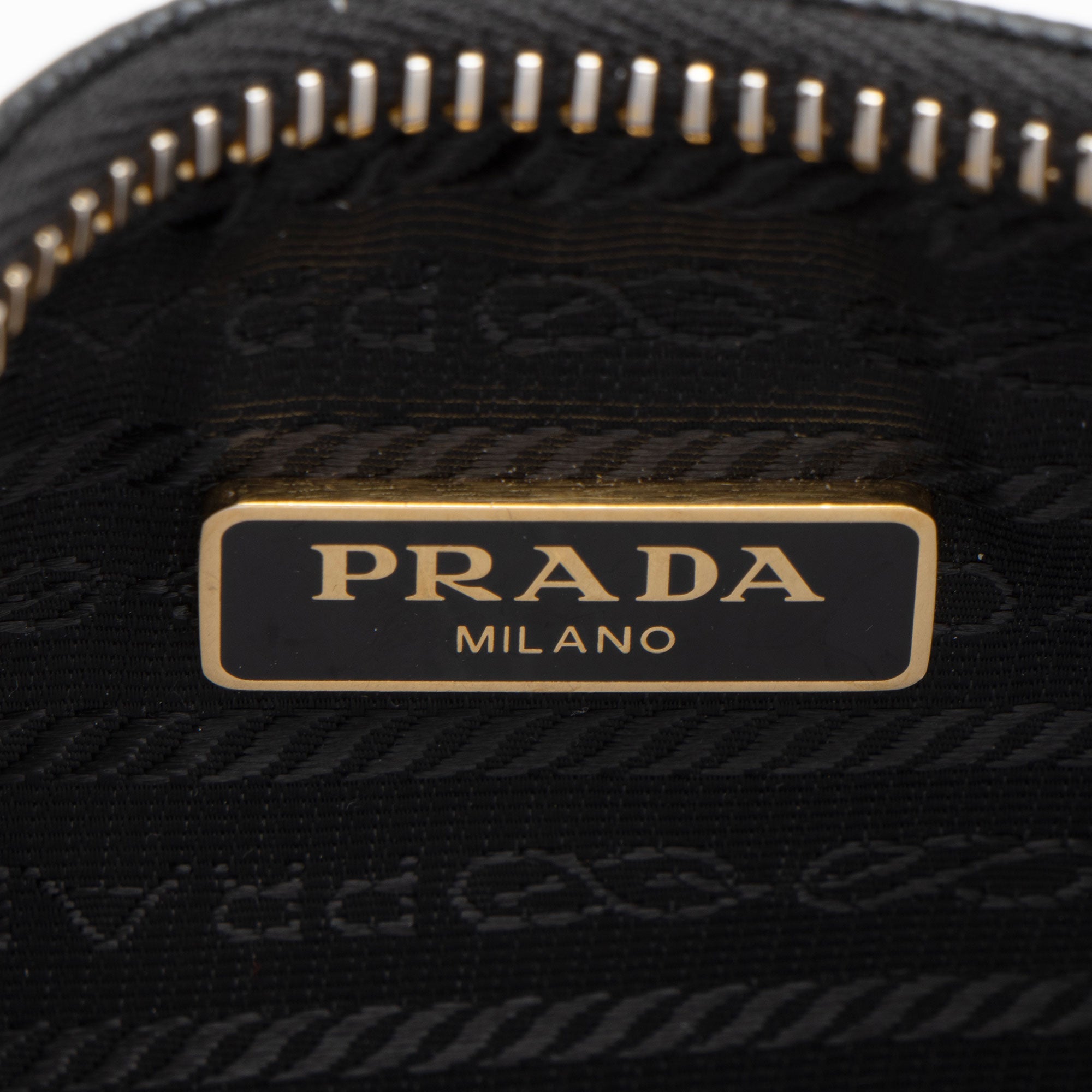 Prada Saffiano Re-Edition 2005 Crossbody