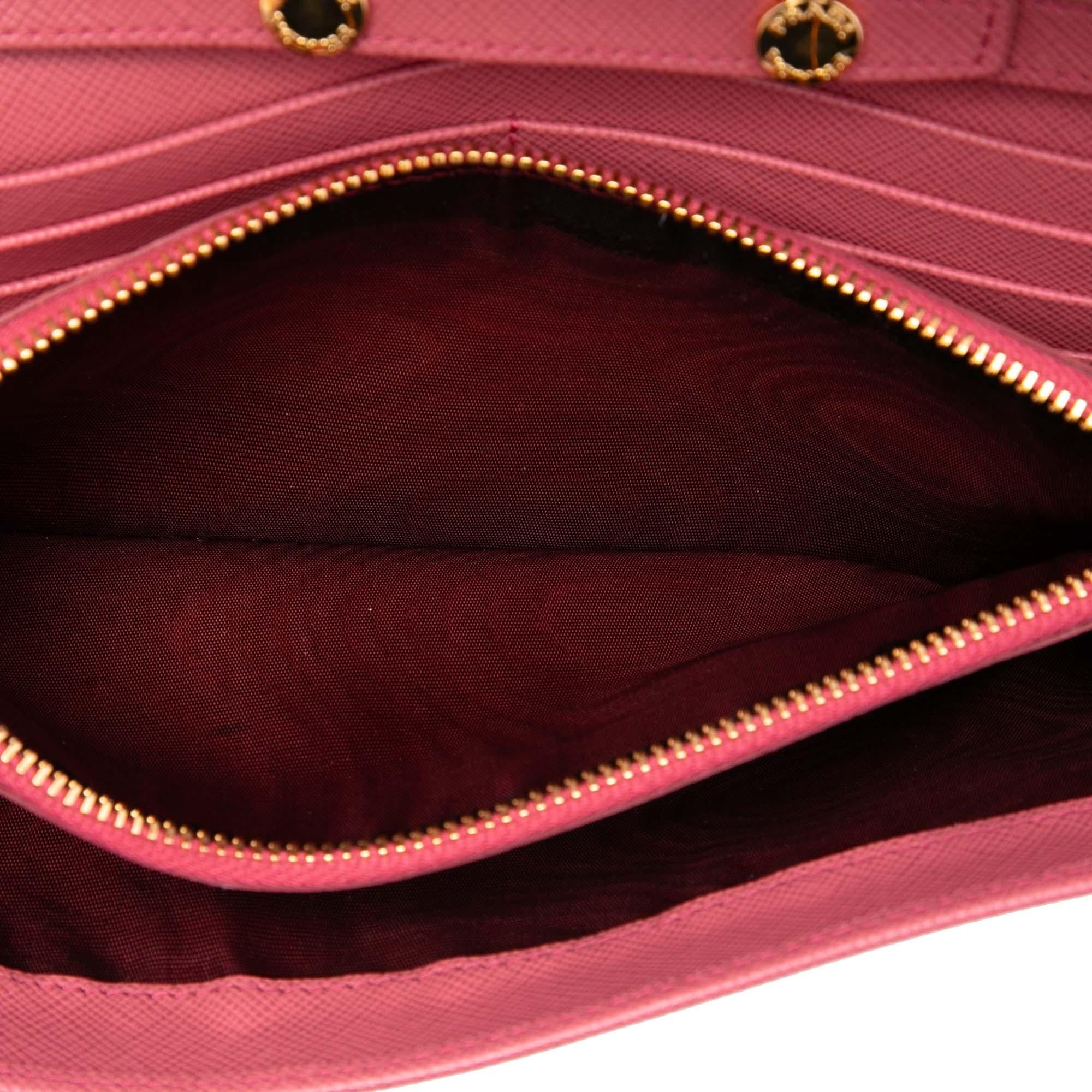 Prada Saffiano Wallet On Chain