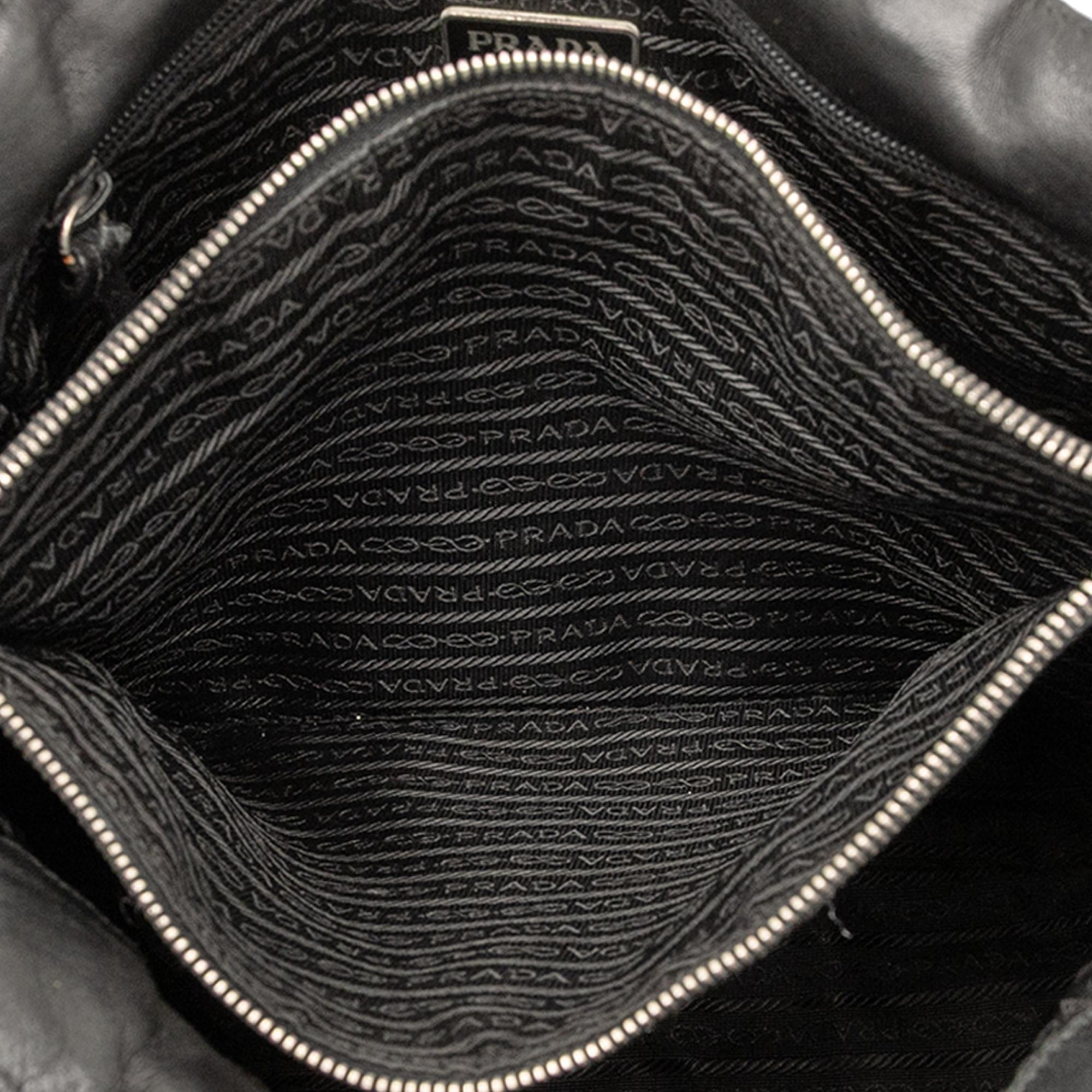 Prada Vitello Trimmed Tessuto Pockets Tote